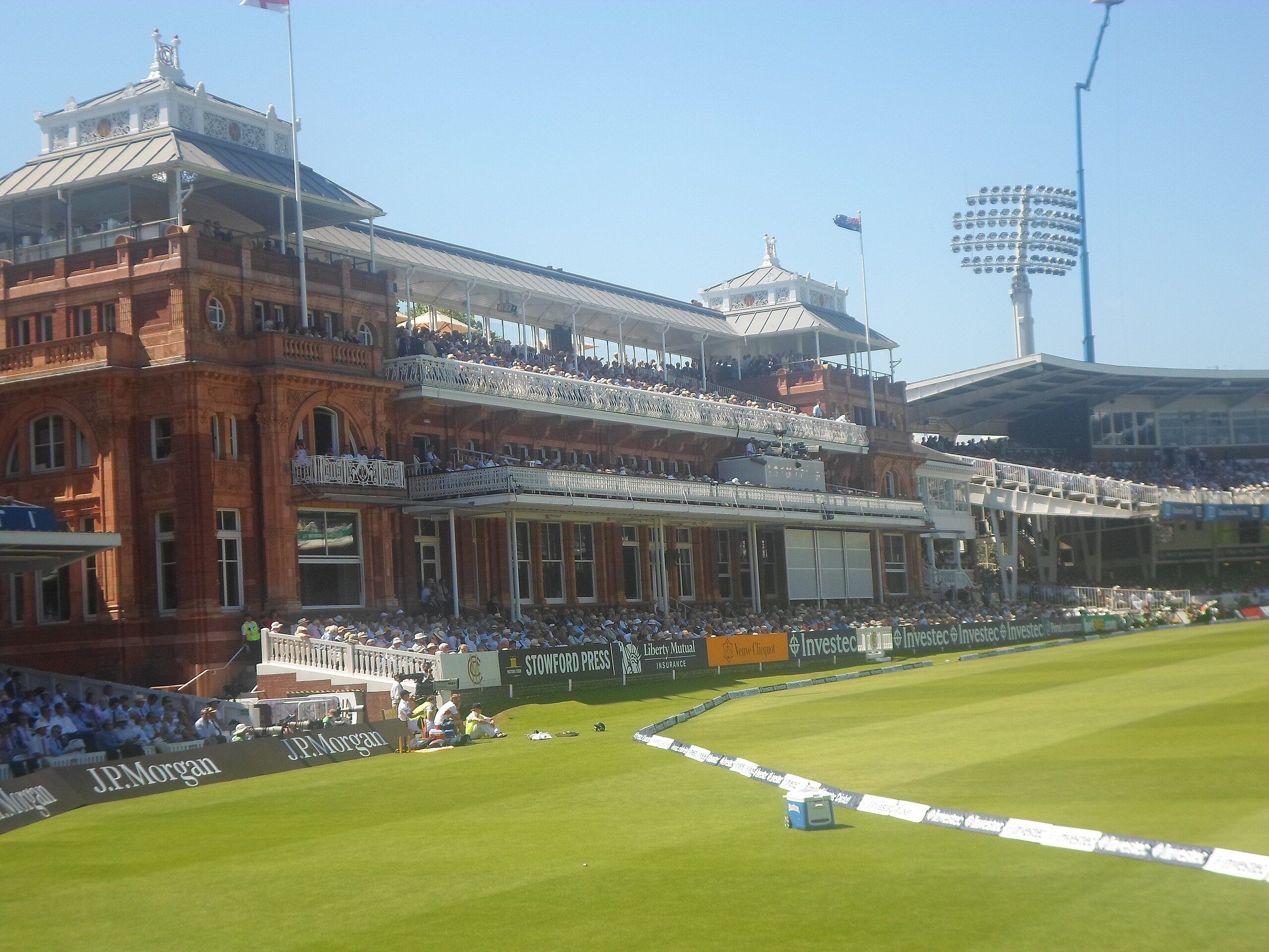 2560x1920 Cricket