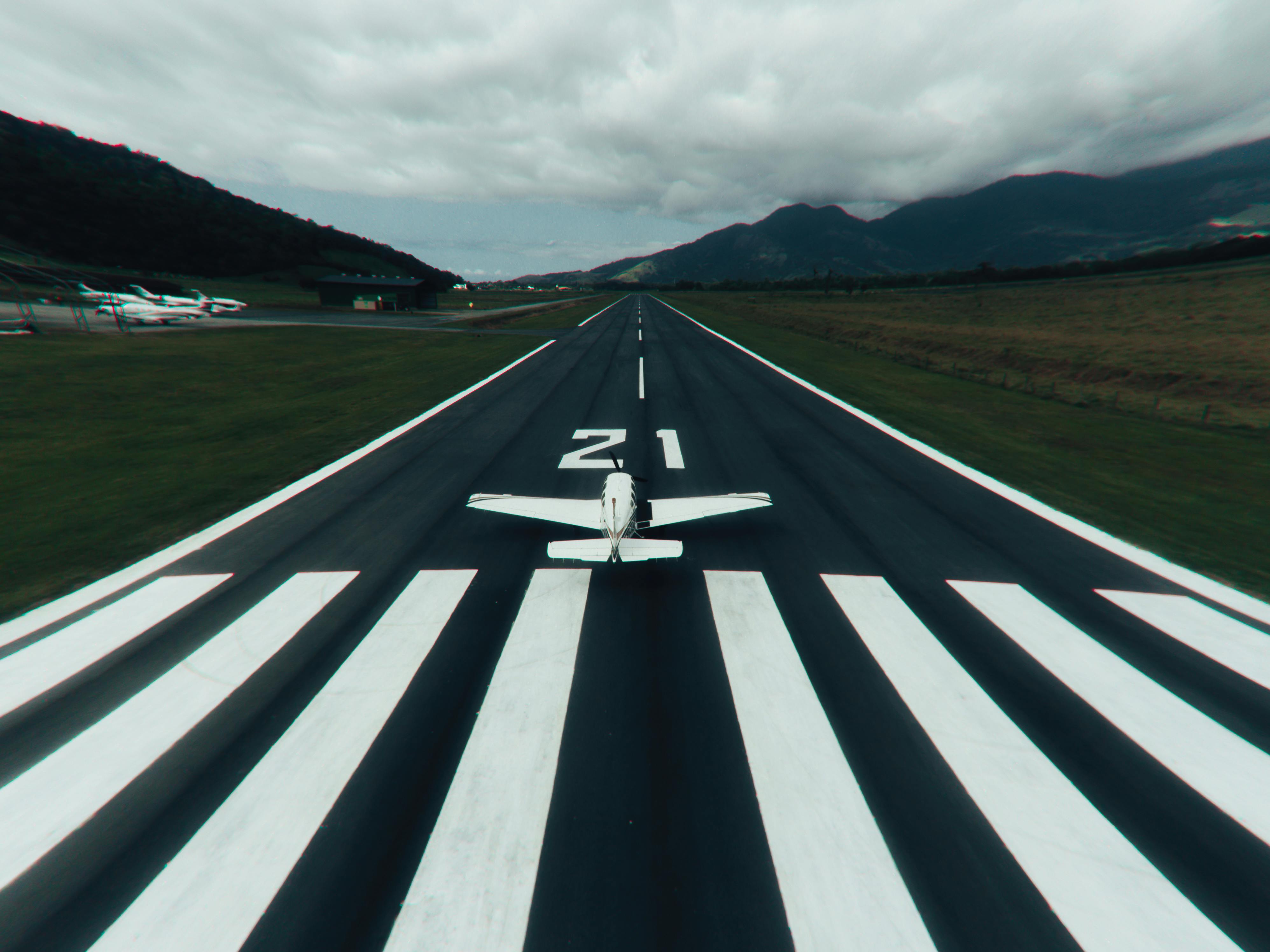 3992x2992 Airfield & HD Image