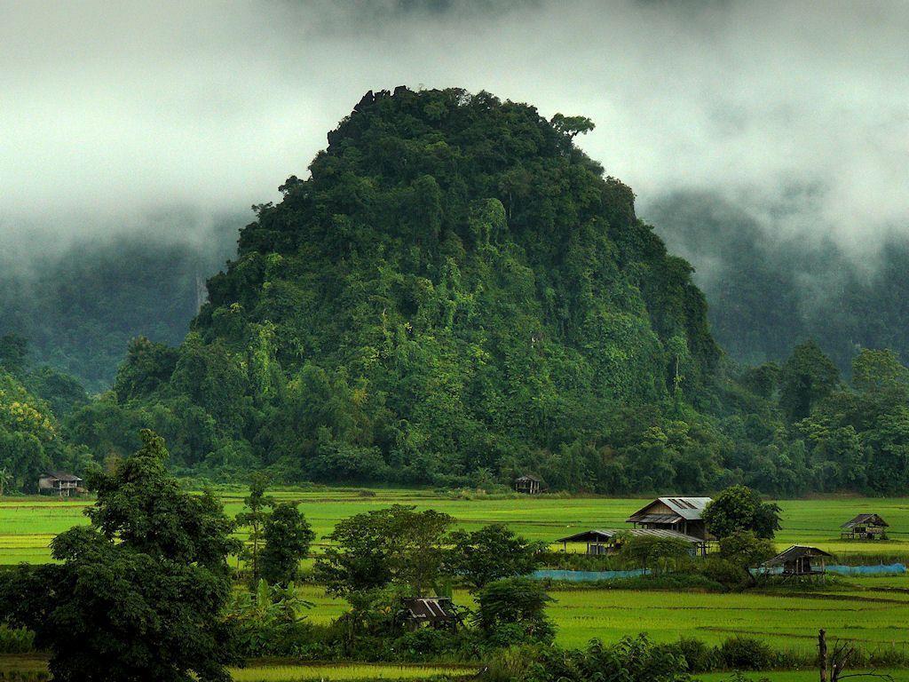 1024x768 Laos Wallpaper
