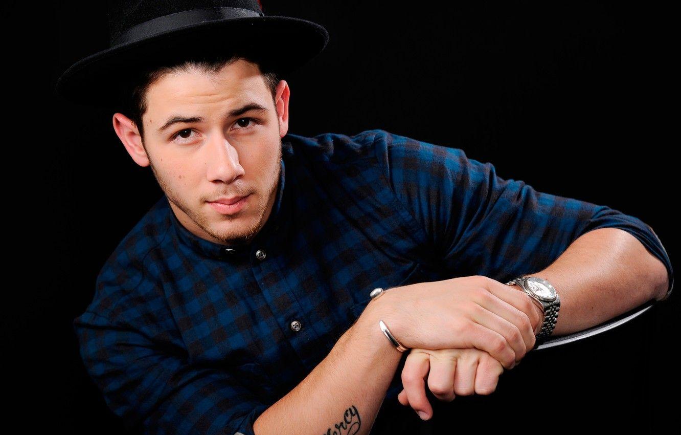 1332x850 Wallpaper photohoot, Cosmopolitan, American singer, Nick