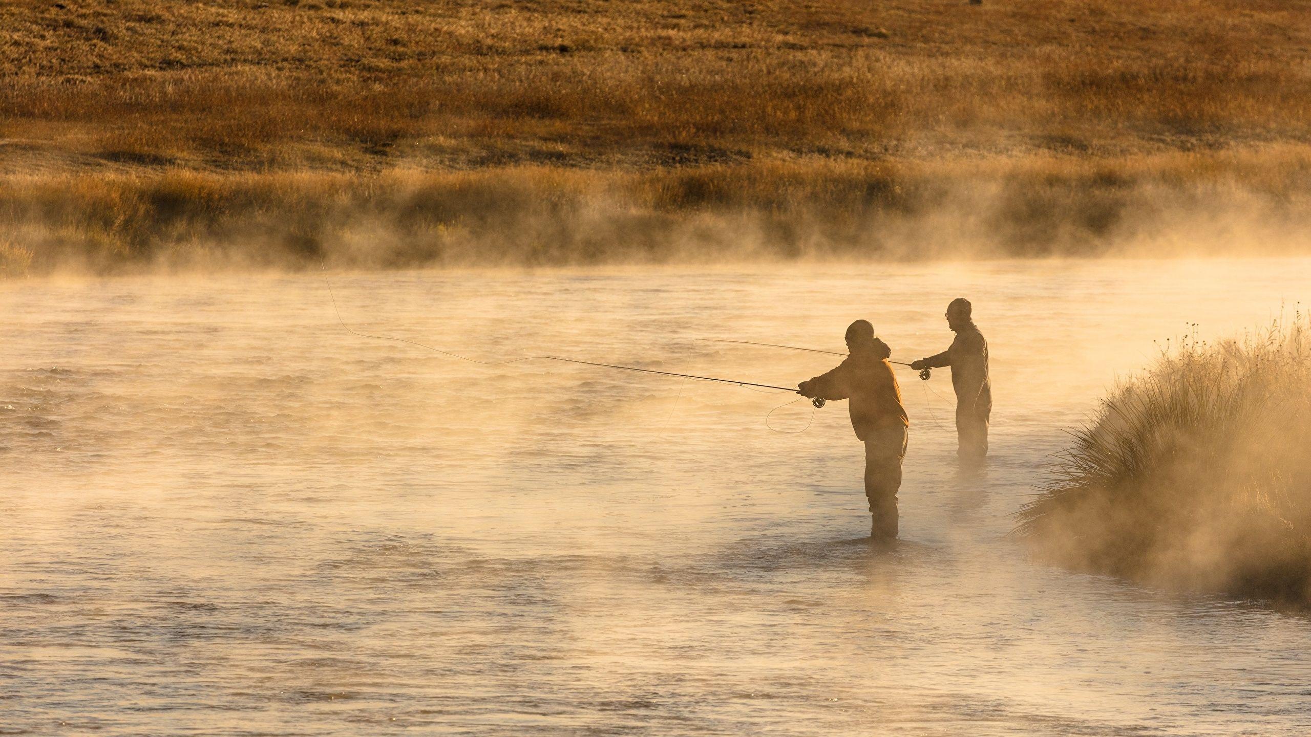 2560x1440 Image Men Fog 2 Fishing Morning Rivers 2560x1440