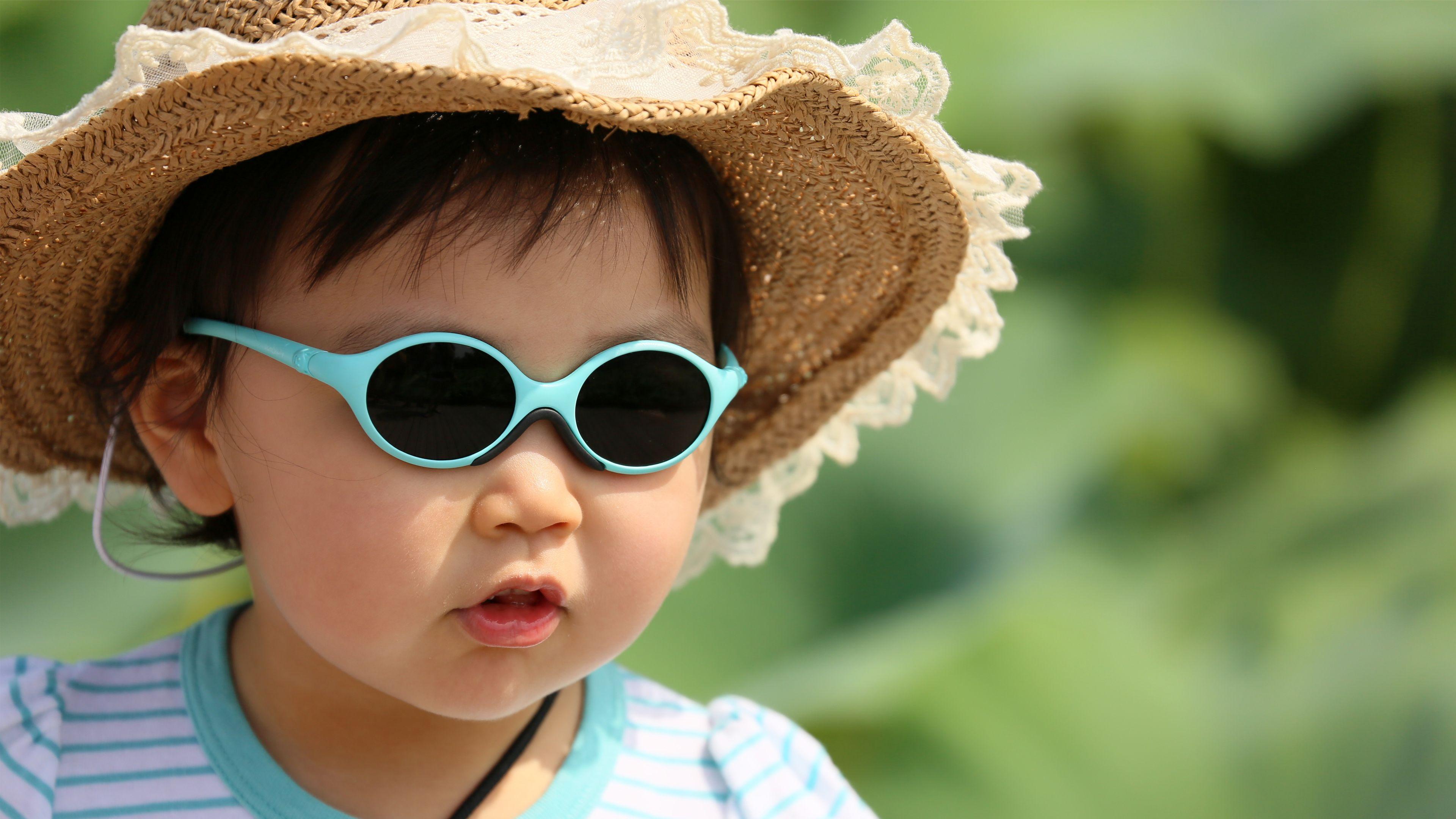 3840x2160 Cute Baby