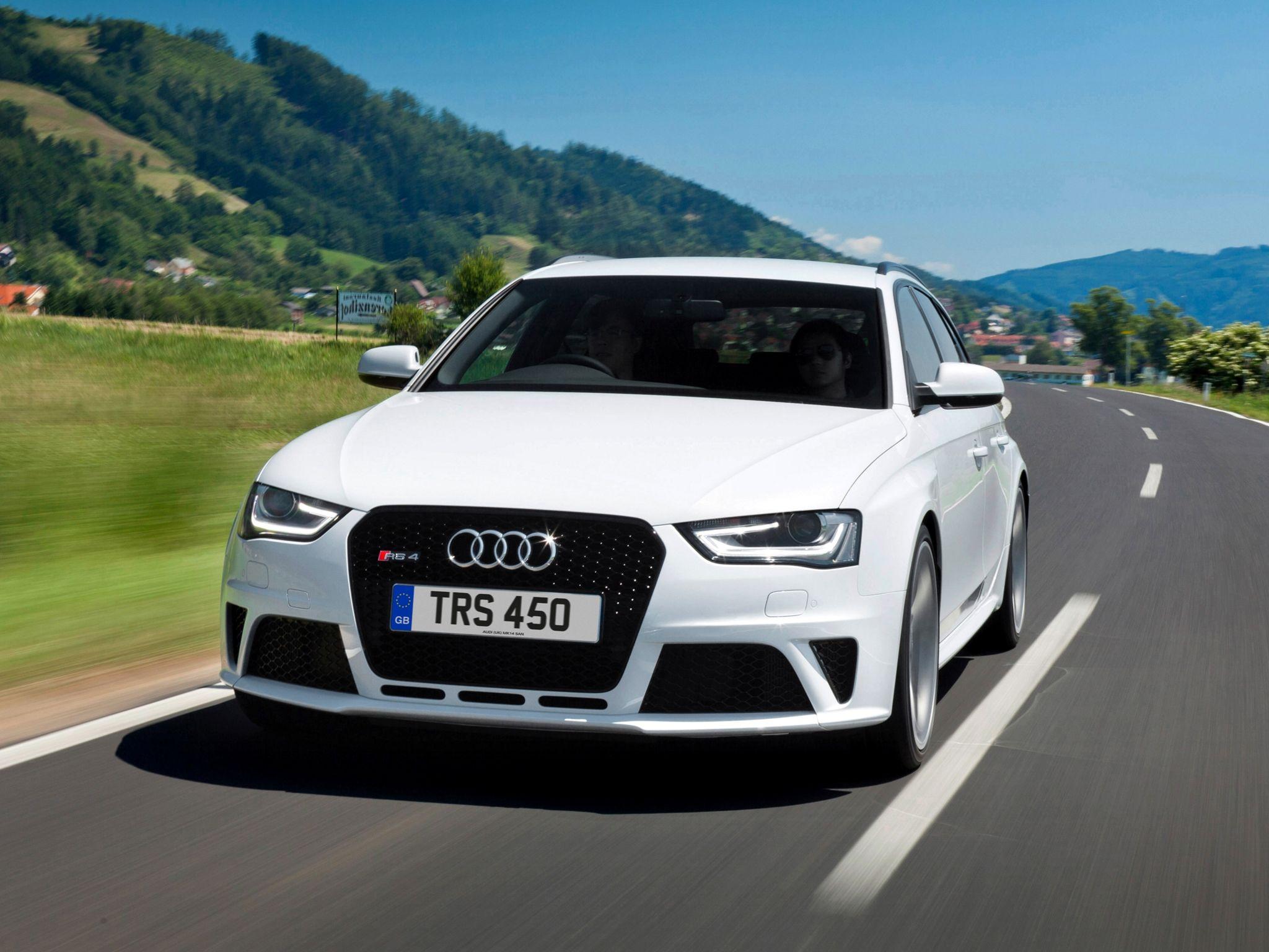 Audi RS4 Wallpapers - Top Free Audi RS4 Backgrounds - WallpaperAccess