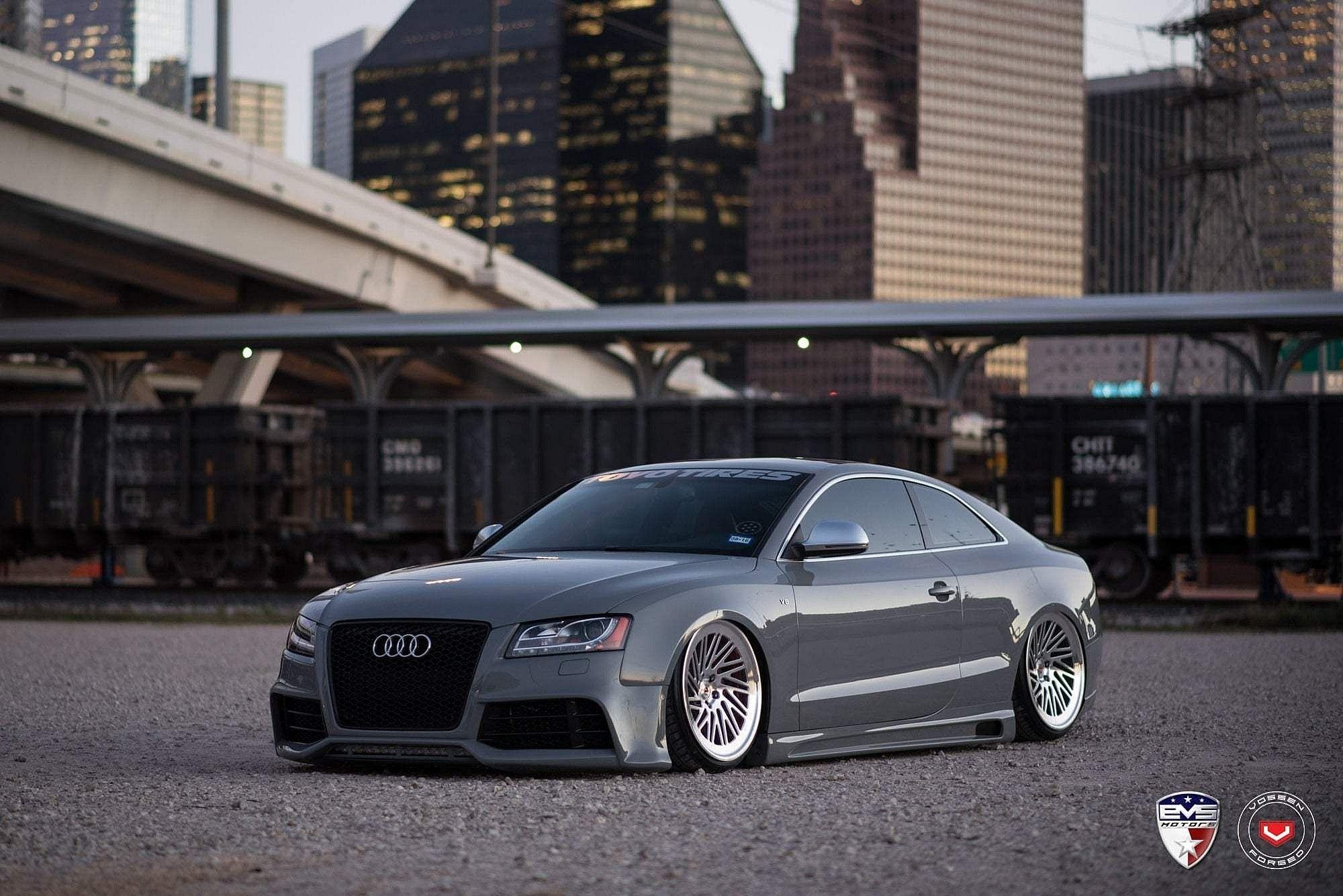 2000x1335 Audi S5 Wallpaper