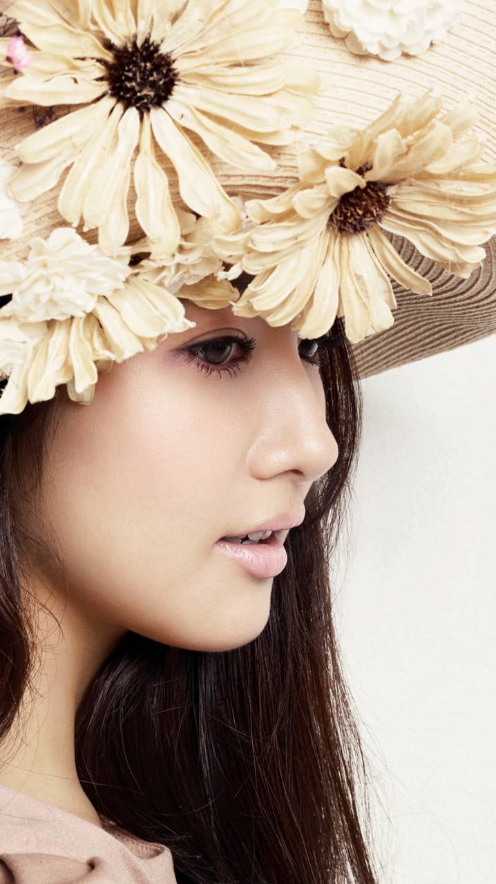 718x1280 Park Min Young Wallpaper