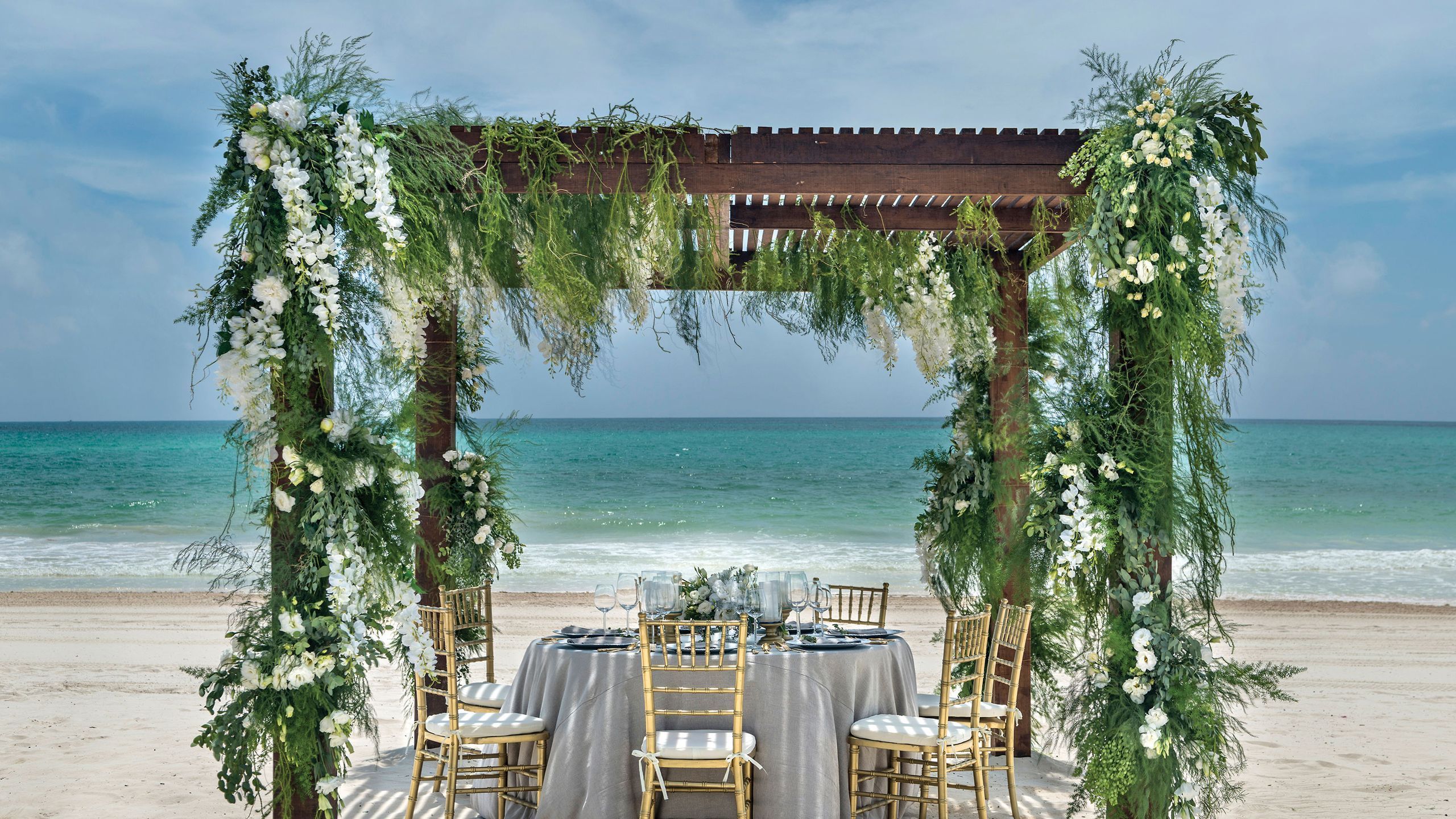 2560x1440 The best beach wedding venues in