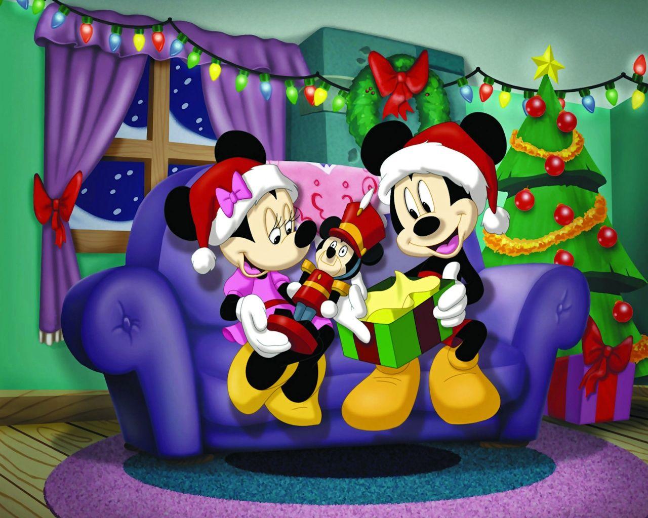 1280x1024 Mickey Mouse Christmas Wallpaper