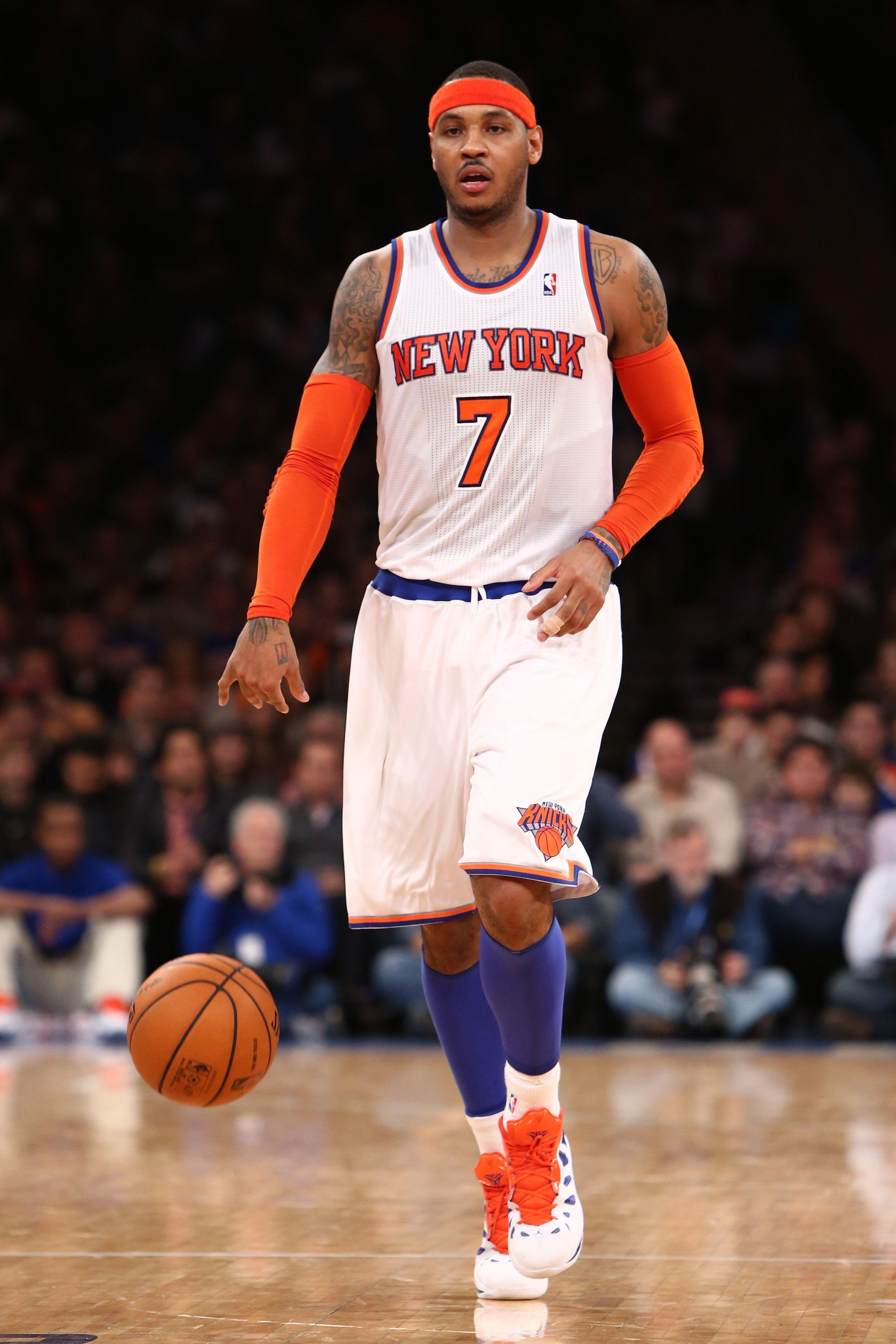 2736x4104 Carmelo Anthony Shooting A 3 Wallpaper. New york