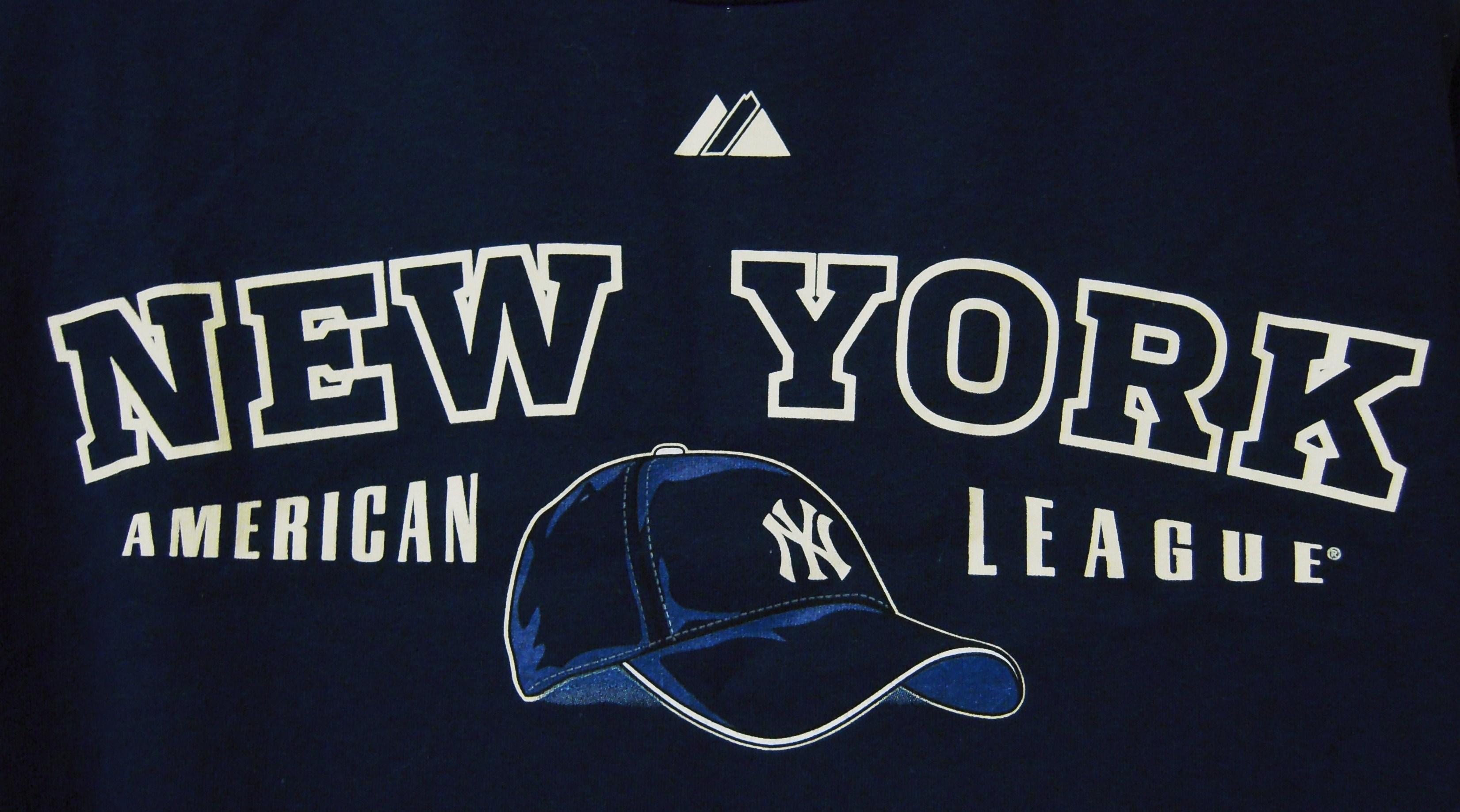 3302x1837 Full HD York Yankees