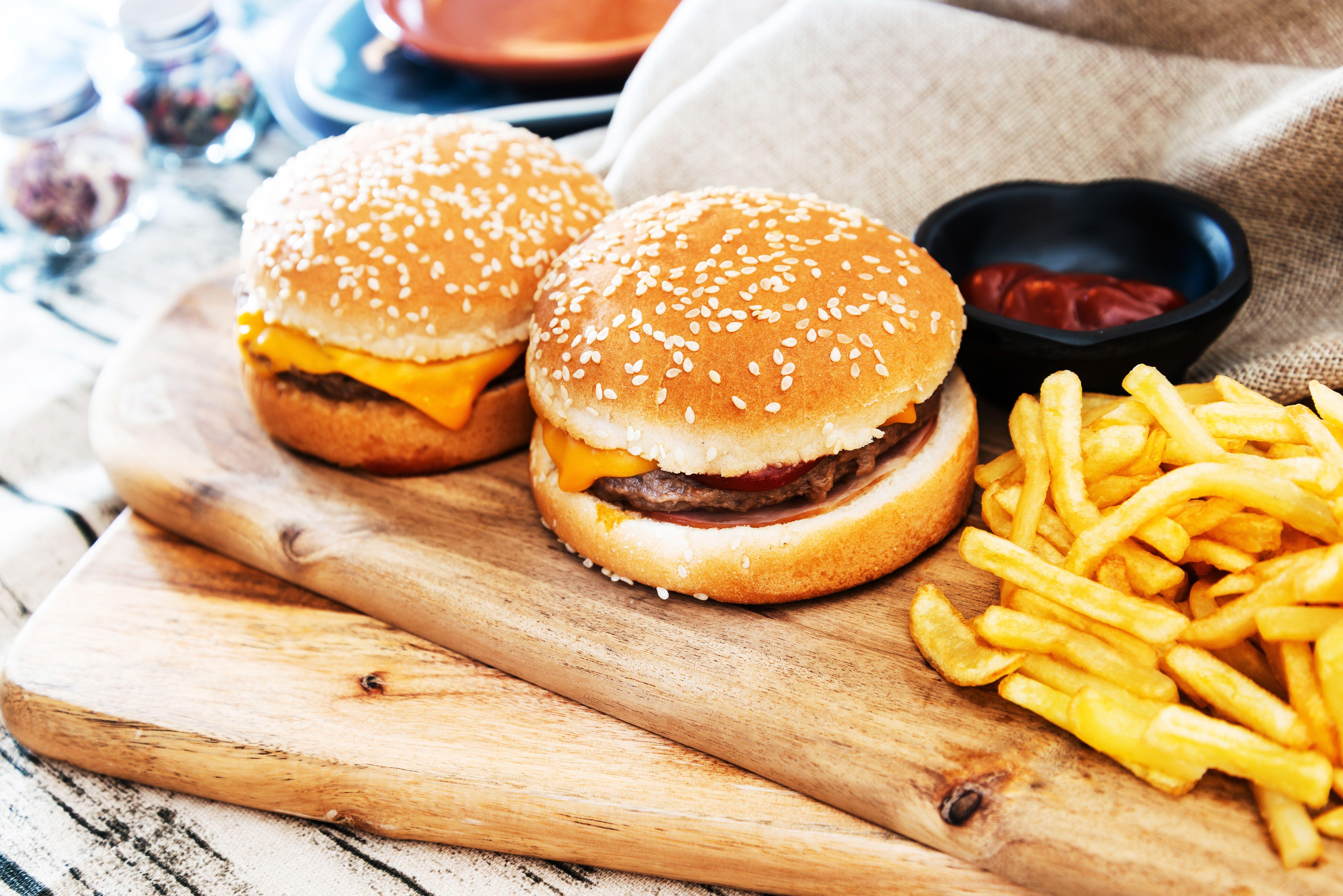 6871x4586 Burger, Still Life, French Fries wallpaper