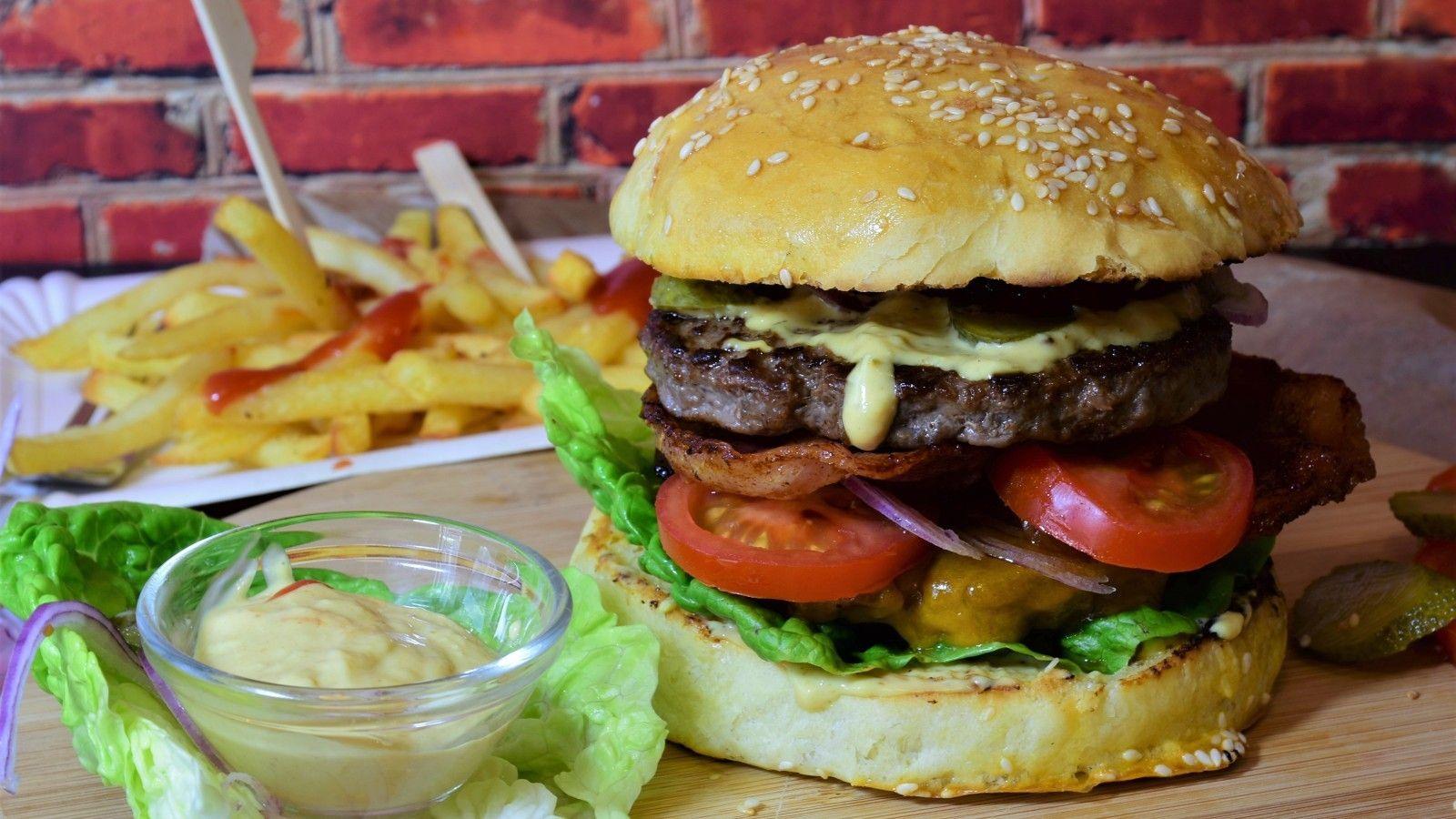 1600x900 Download 1600x900 Hamburger, Fast Food, French Fries