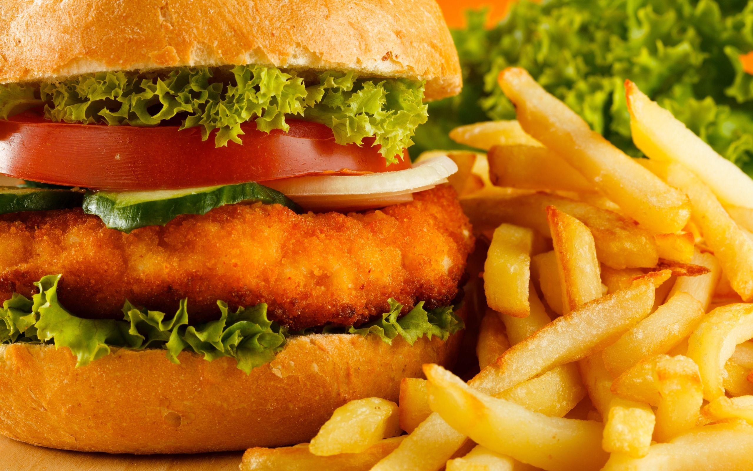 2560x1600 Cucumber Hamburger Tomato French Fries Green Burger