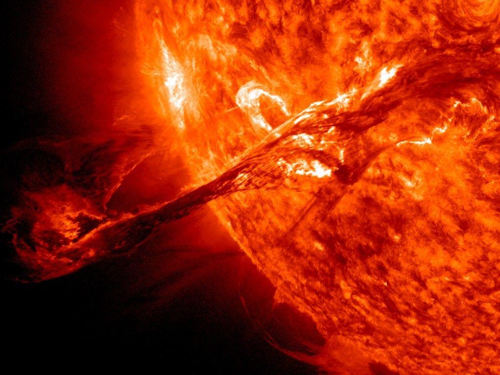1024x768 High Resolution HD Sun