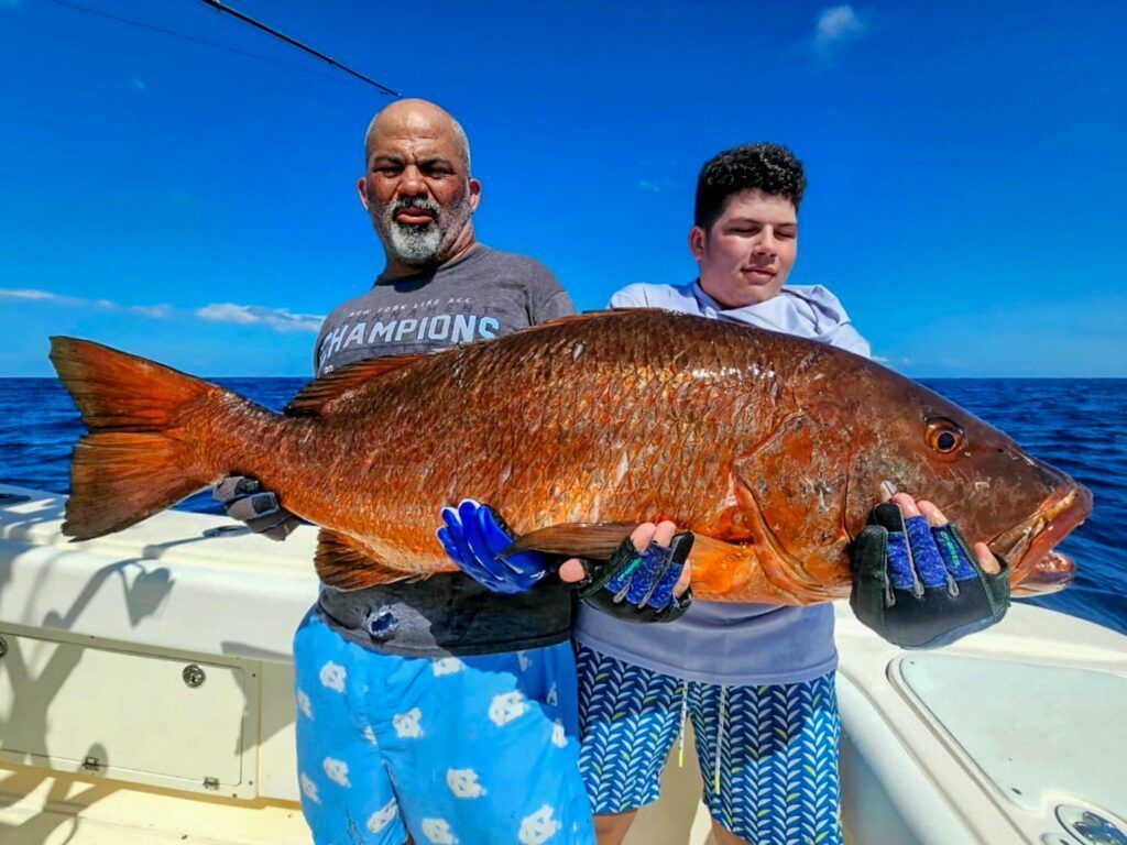 1024x768 Sport Fish Panama Island Lodge Guide