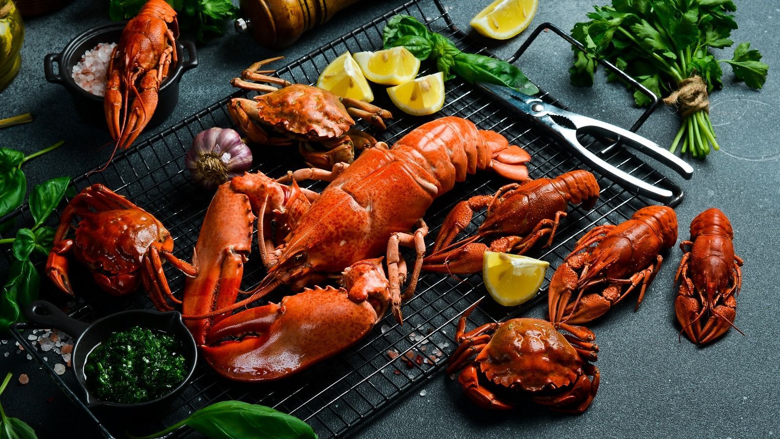 1600x900 Lobster Vs Crawfish: What's The Difference?