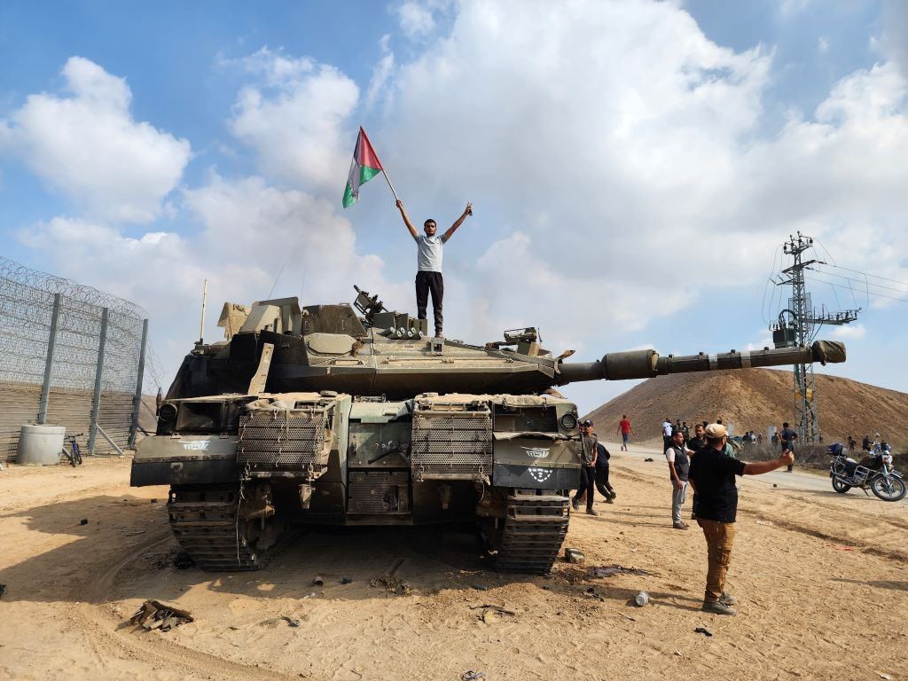 1024x768 Hamas Captured 14 Merkava 4 Tanks, 17