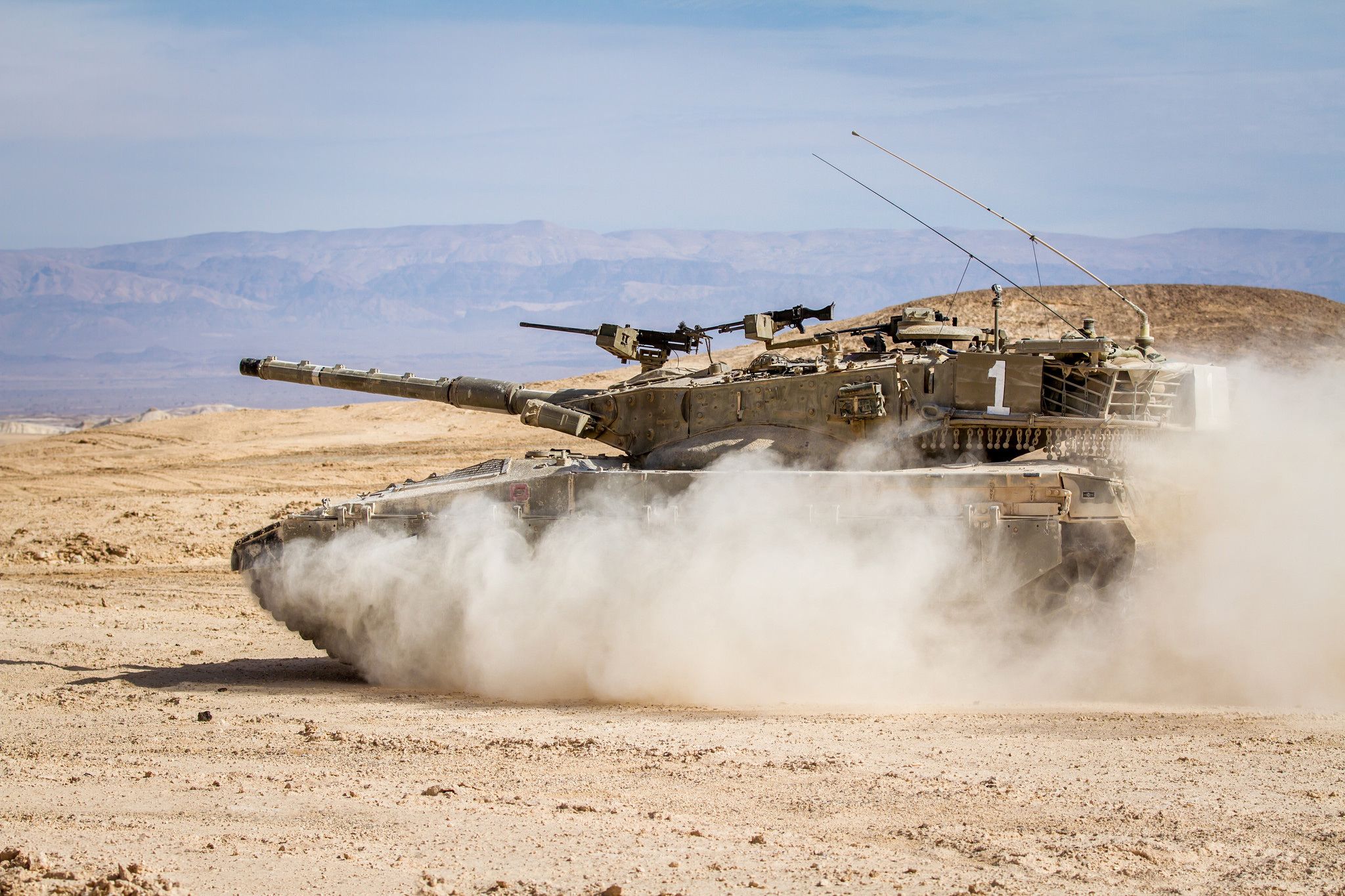 2048x1365 Wallpaper sand, desert, tank, combat