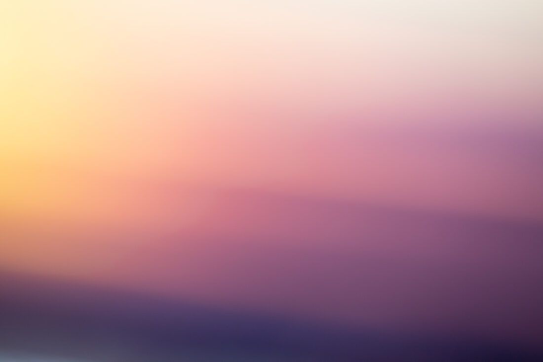 1100x733 Abstract Background Soft Royalty Free