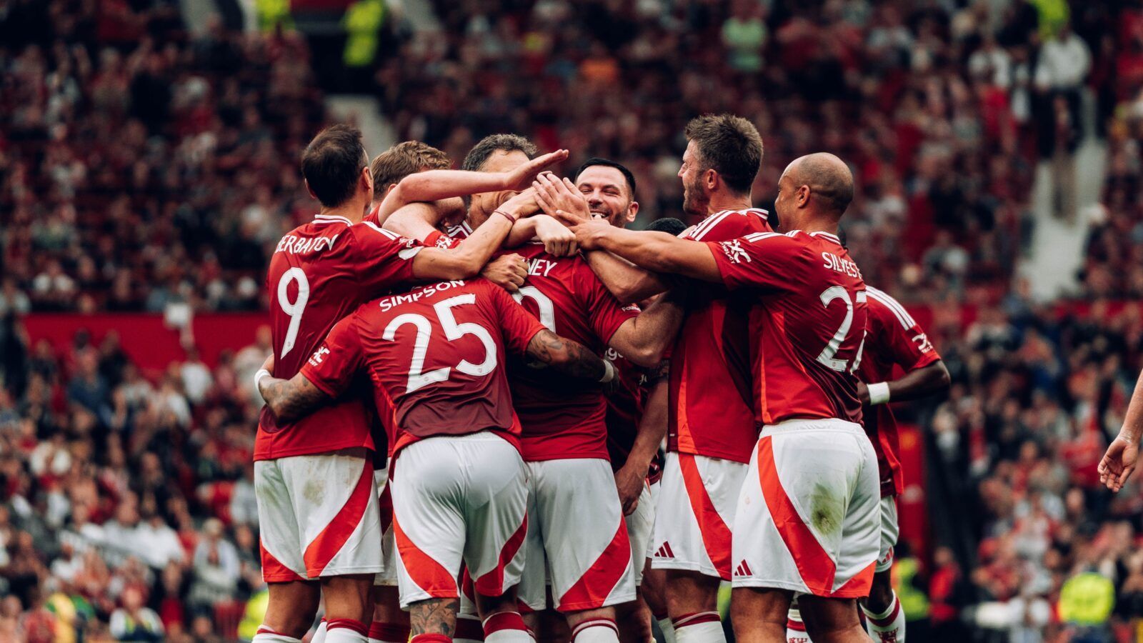 1600x900 United vs Celtic Legend