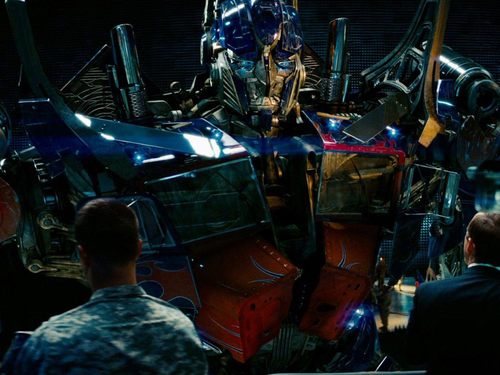 1600x1200 Transformers: Revenge Of The Fallen Wallpaper