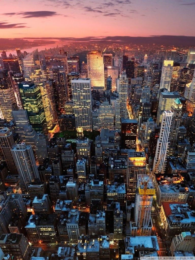 768x1024 Los Angeles Vs New York City Wallpaper