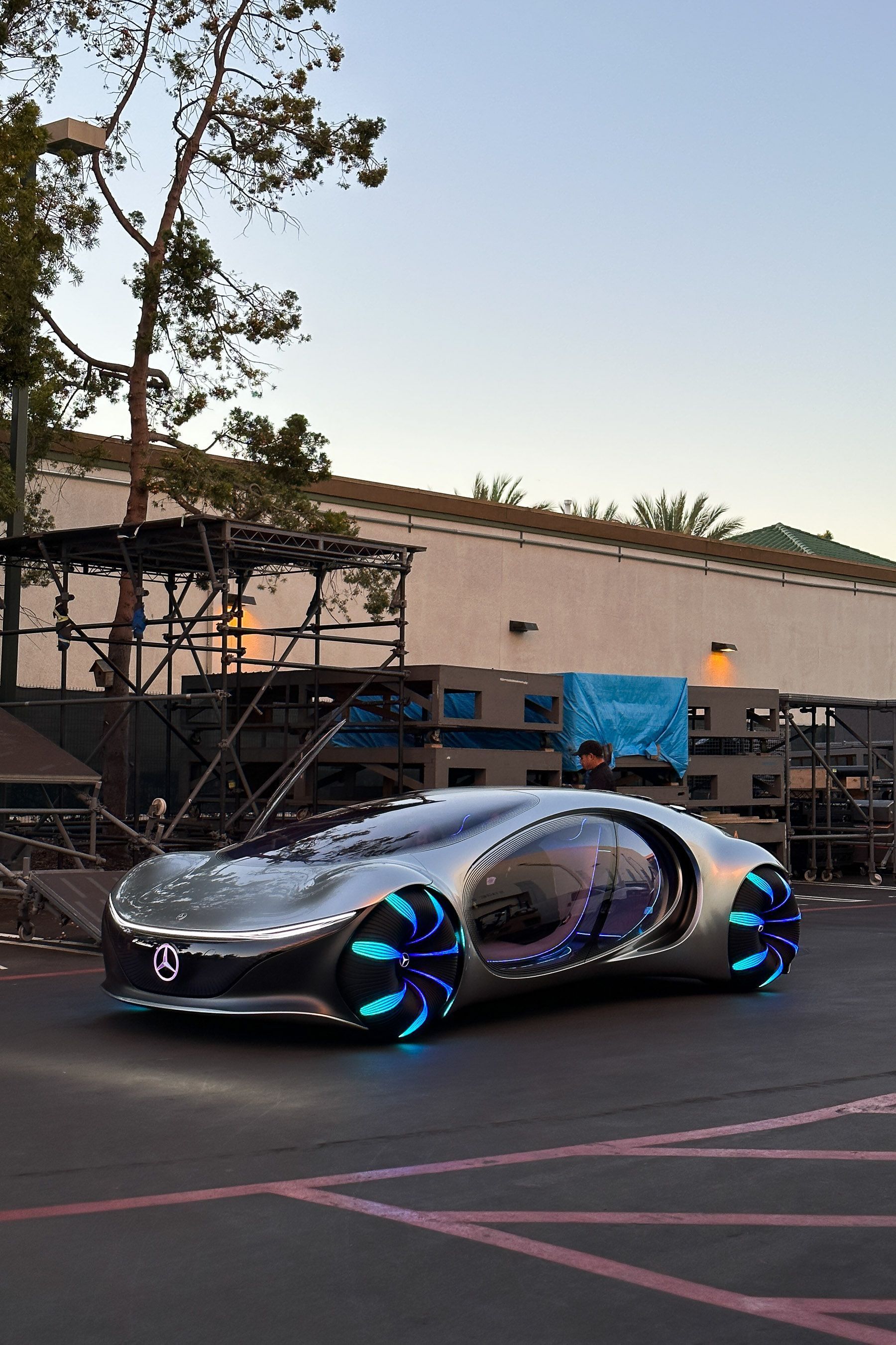 1800x2700 The Mercedes Benz Vision AVTR Is A