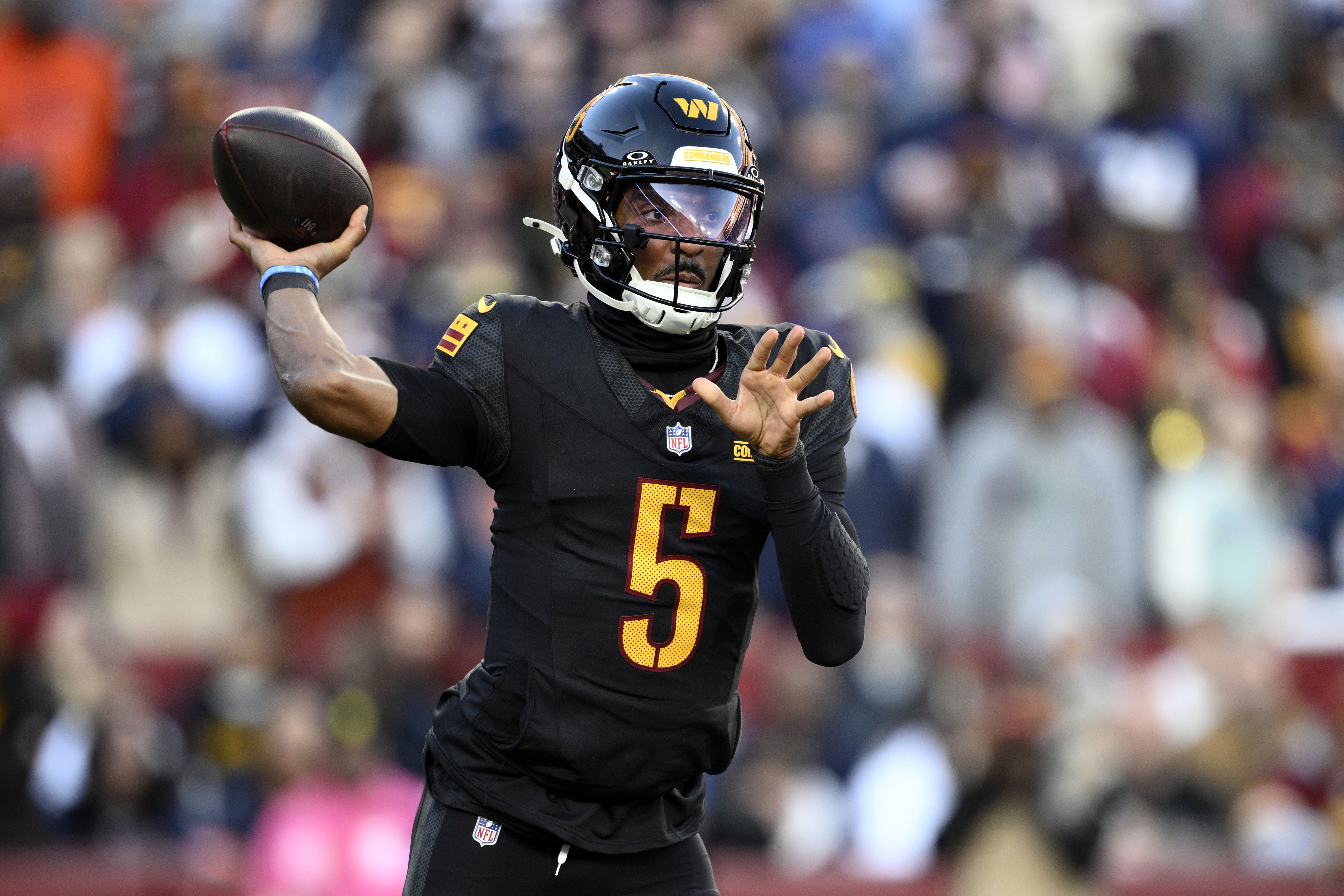 5496x3664 Commanders QB Jayden Daniels practices