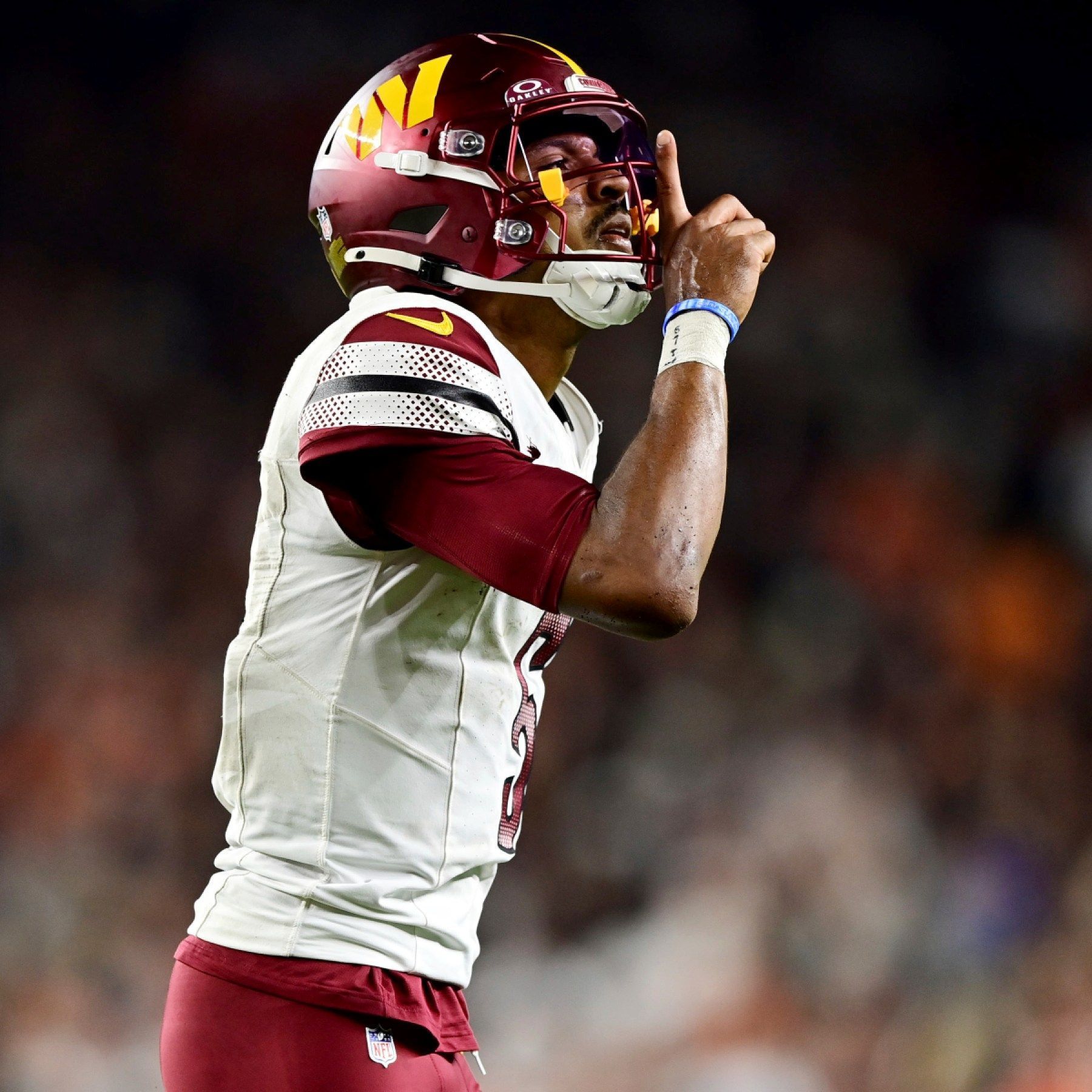 1800x1800 NFL Picks: A Jayden Daniels encore