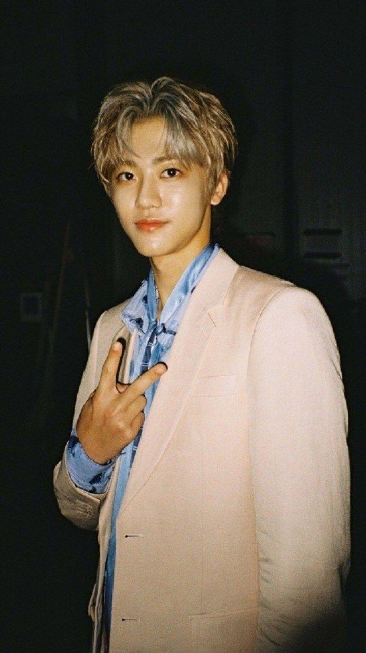 719x1280 kpop