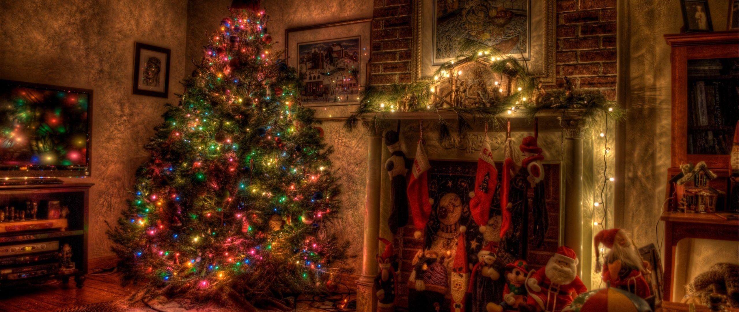 2560x1080 Download wallpaper 2560x1080 tree, christmas, holiday