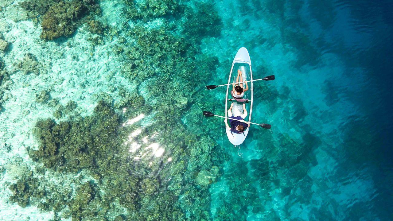 1280x720 Wallpaper Couple, Boat, Sea, Kayak, Aerial view, 4K