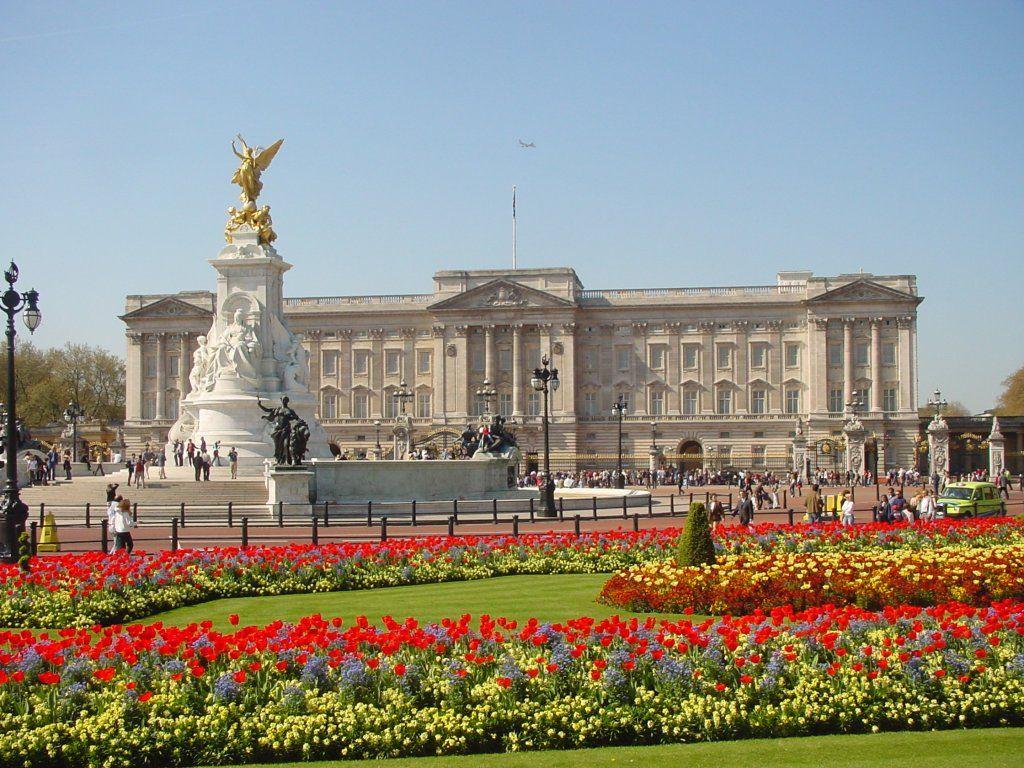 Buckingham Palace Wallpapers - Top Free Buckingham Palace Backgrounds ...