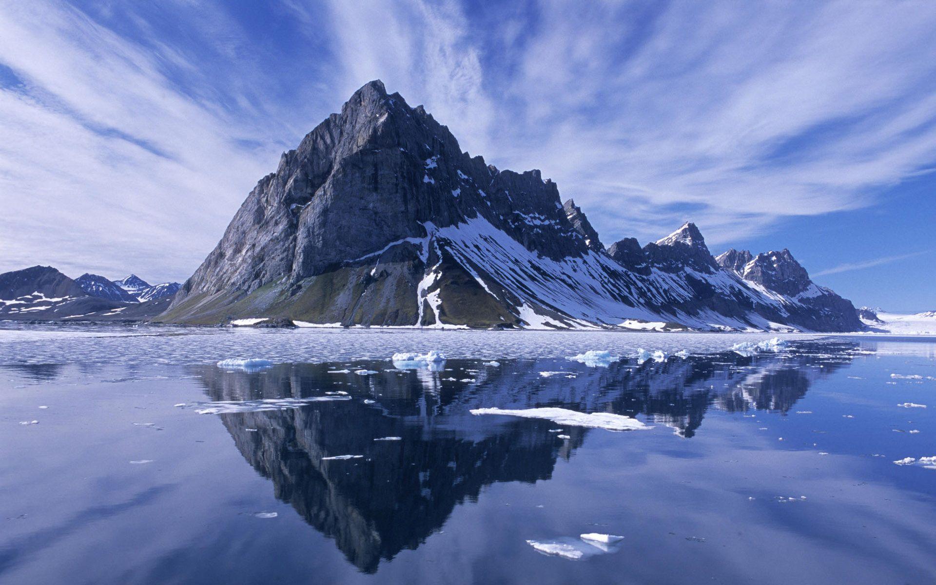 1920x1200 HD Ice Mountain Wallpaper