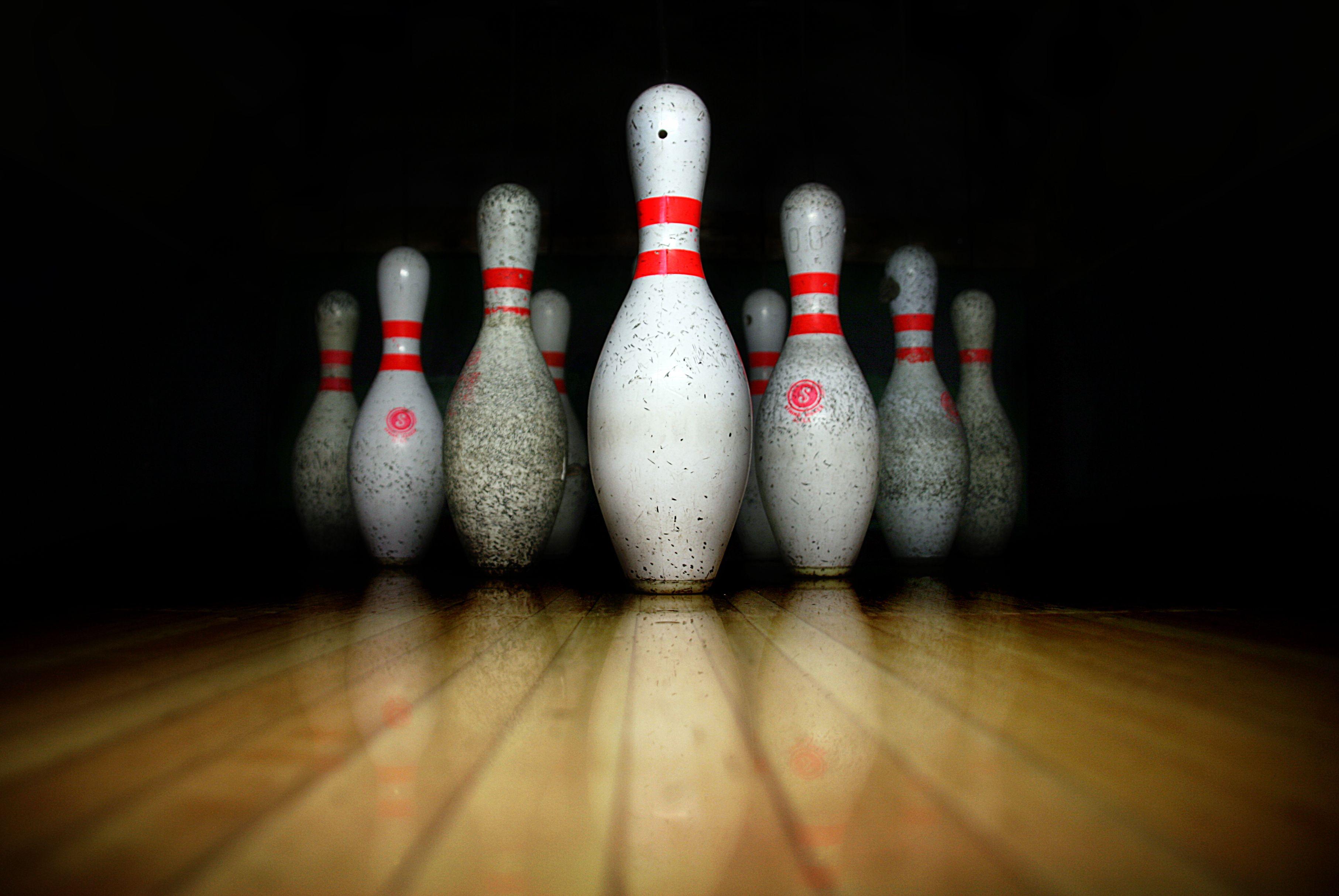 The Bowling Balls Are Lined Up On A Long Floor Background, 3d Depth And  Realism Background, 3d Rendering, Hd Photography Photo Background Image And  Wallpaper for Free Download