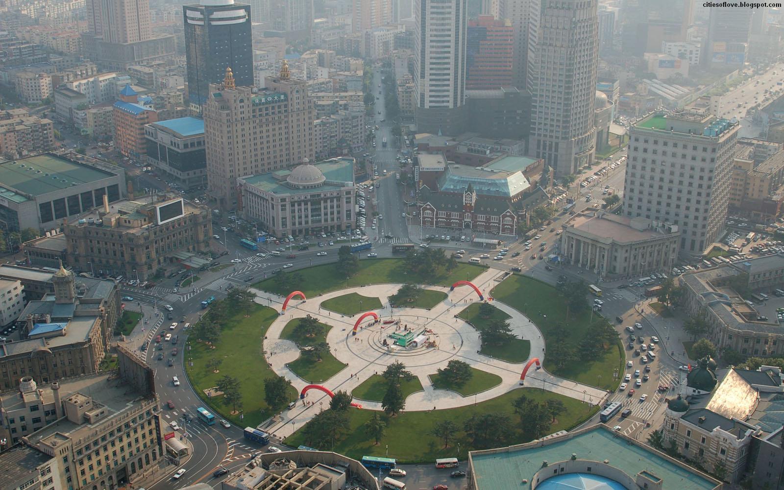 1600x1000 Dalian City Fascinating Chinese Zhongshan Square China Asia