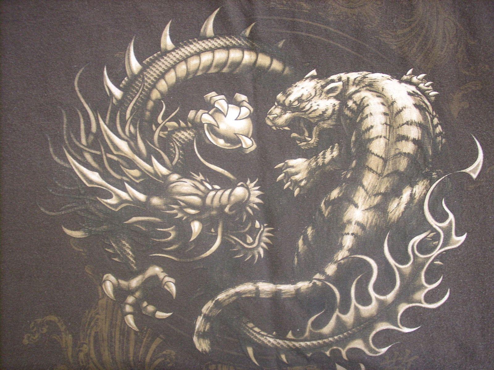 1600x1200 Dragon Tiger Gate Wallpaper