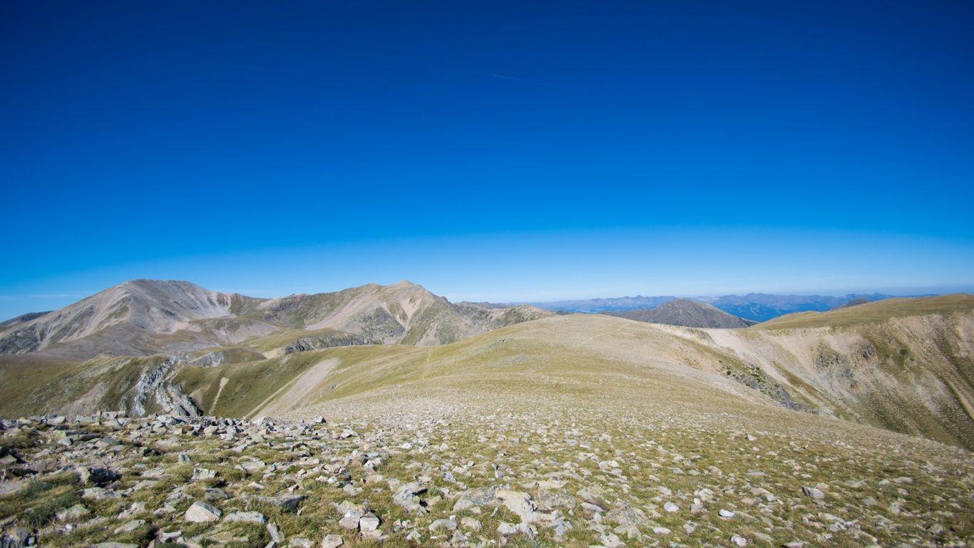 1366x768 Download wallpaper 1366x768 plain, mountain, horizon tablet