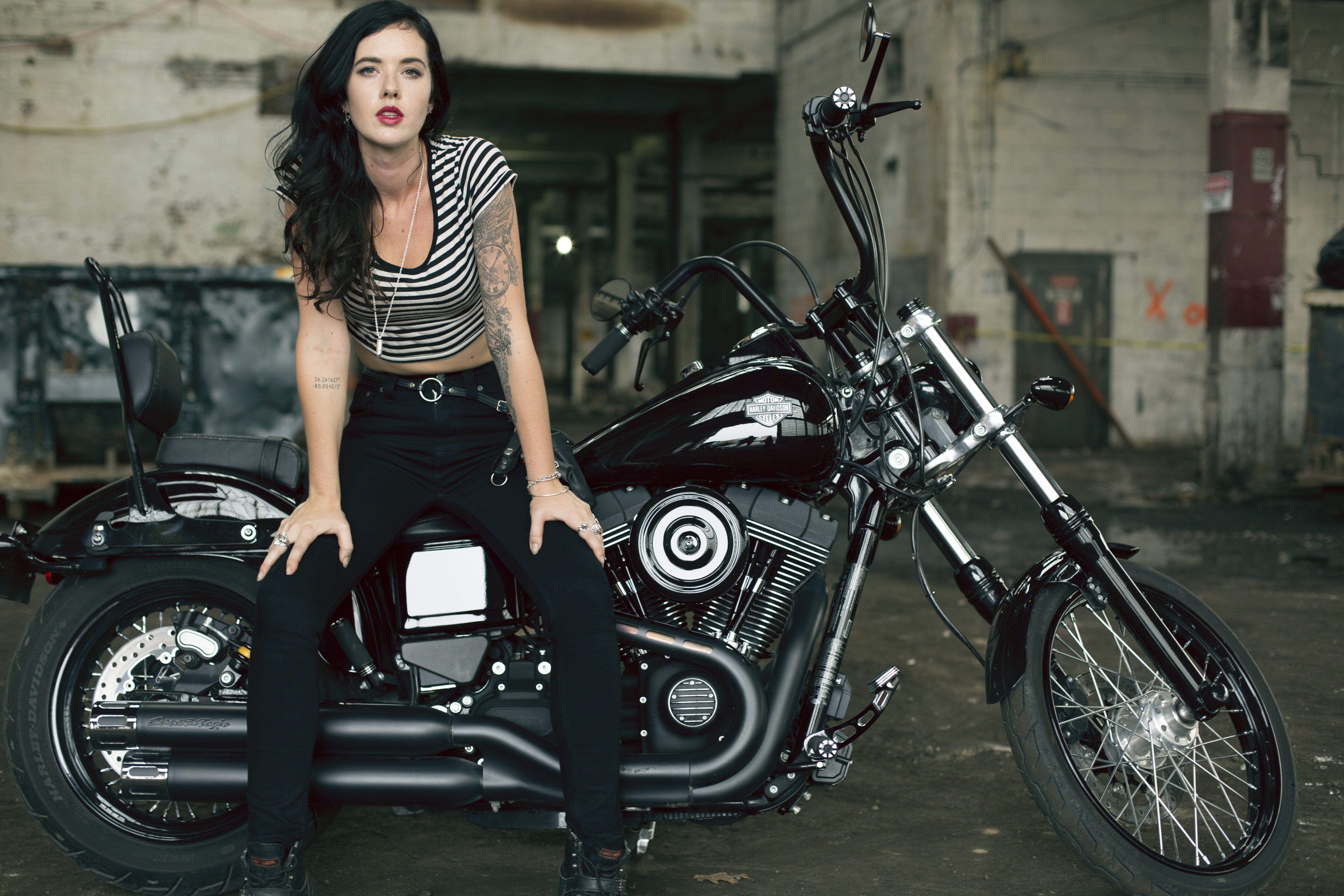 5760x3840 List of Synonyms and Antonyms of the Word: lady motorcycle riders