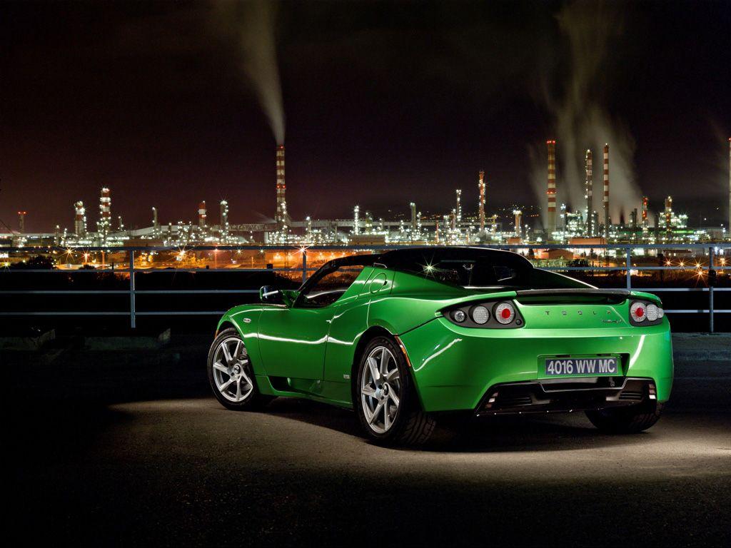 1024x768 Tesla Roadster Wallpaper