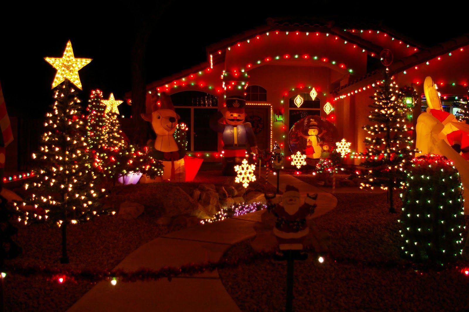 1600x1064 Christmas Lights On House Wallpaper