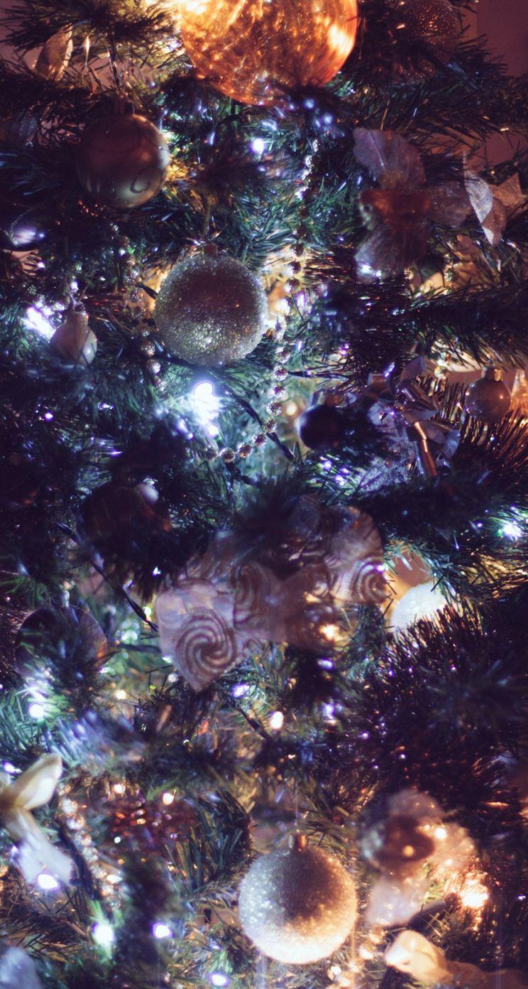 744x1392 Ornaments Christmas Tree Christmas New Year iPhone