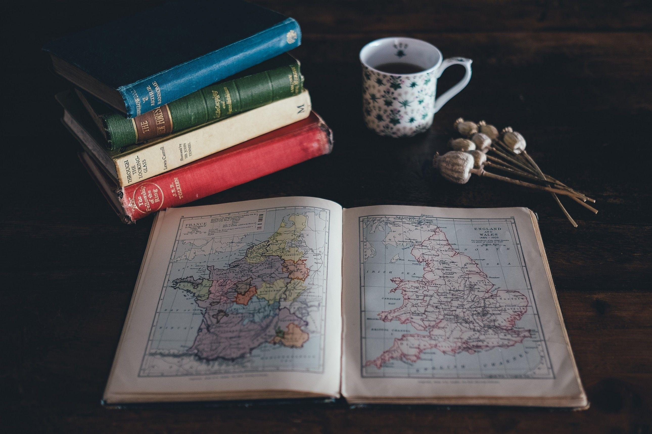 2580x1720 Download 2580x1720 Books, Coffee, Map, Table Wallpaper