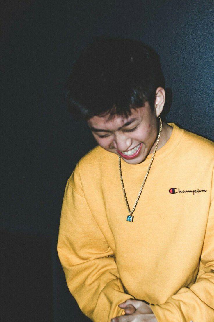 736x1104 Rich Brian Wallpaper