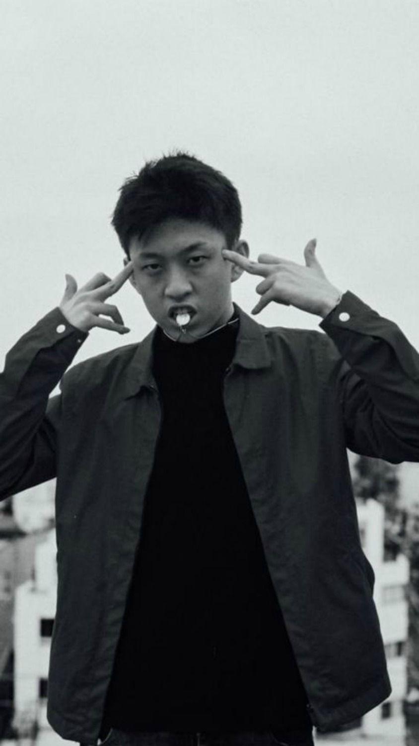 844x1500 Rich Brian Wallpaper