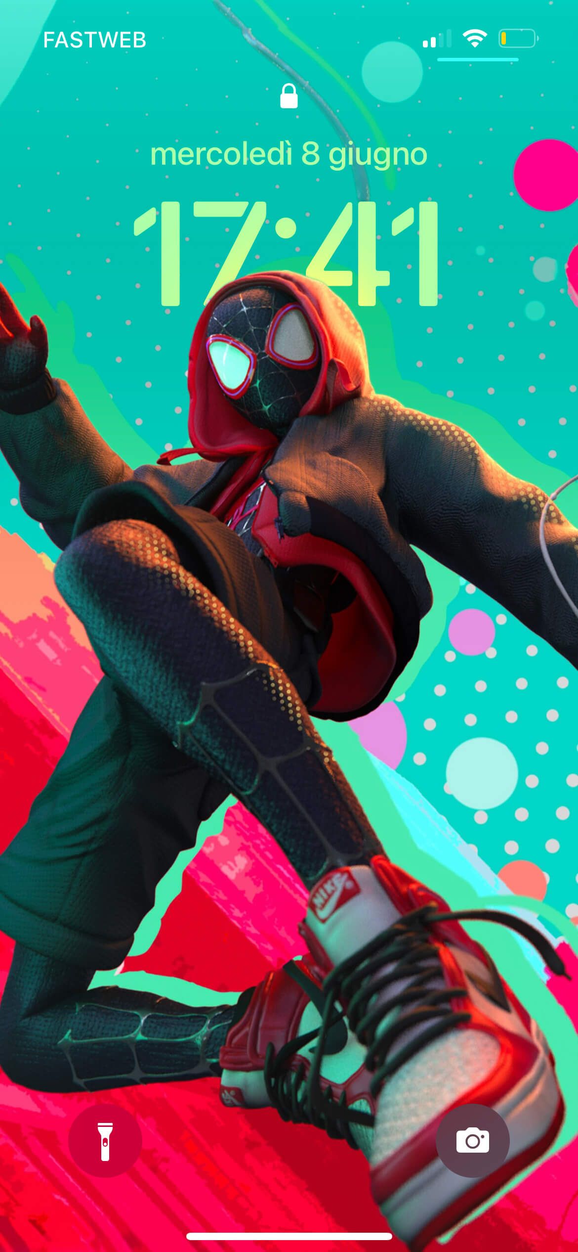 1170x2532 Urban Spiderman. Depth Effect