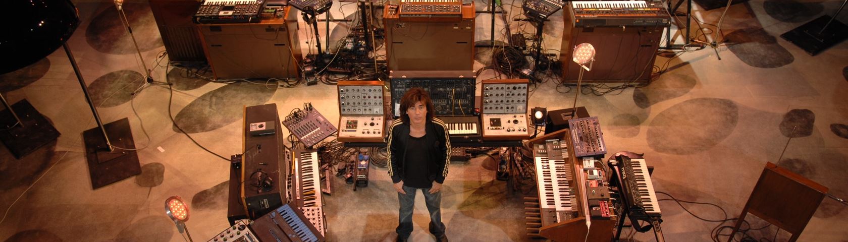 1680x480 Jean Michel Jarre • Image