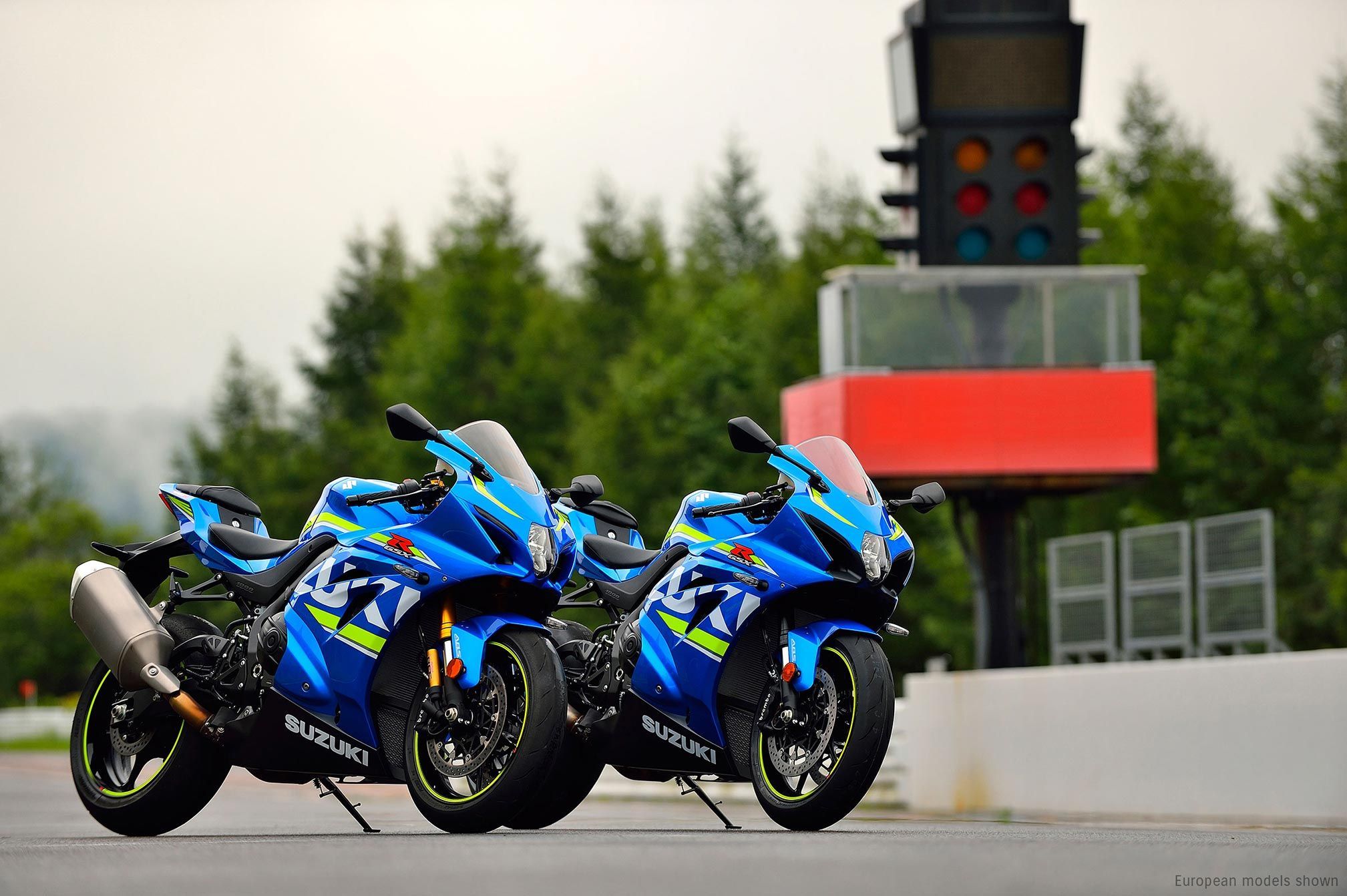 2017x1342 Vehicle Suzuki GSX R1000 HD Wallpaper