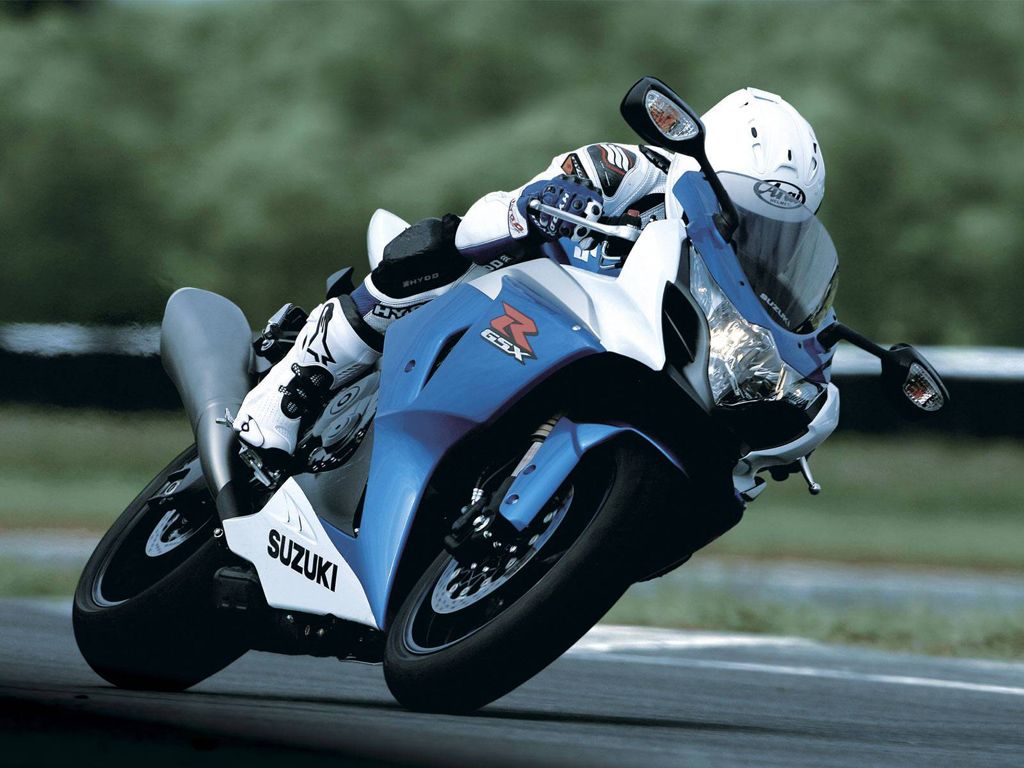 1024x768 Suzuki GSX R 1000 Review