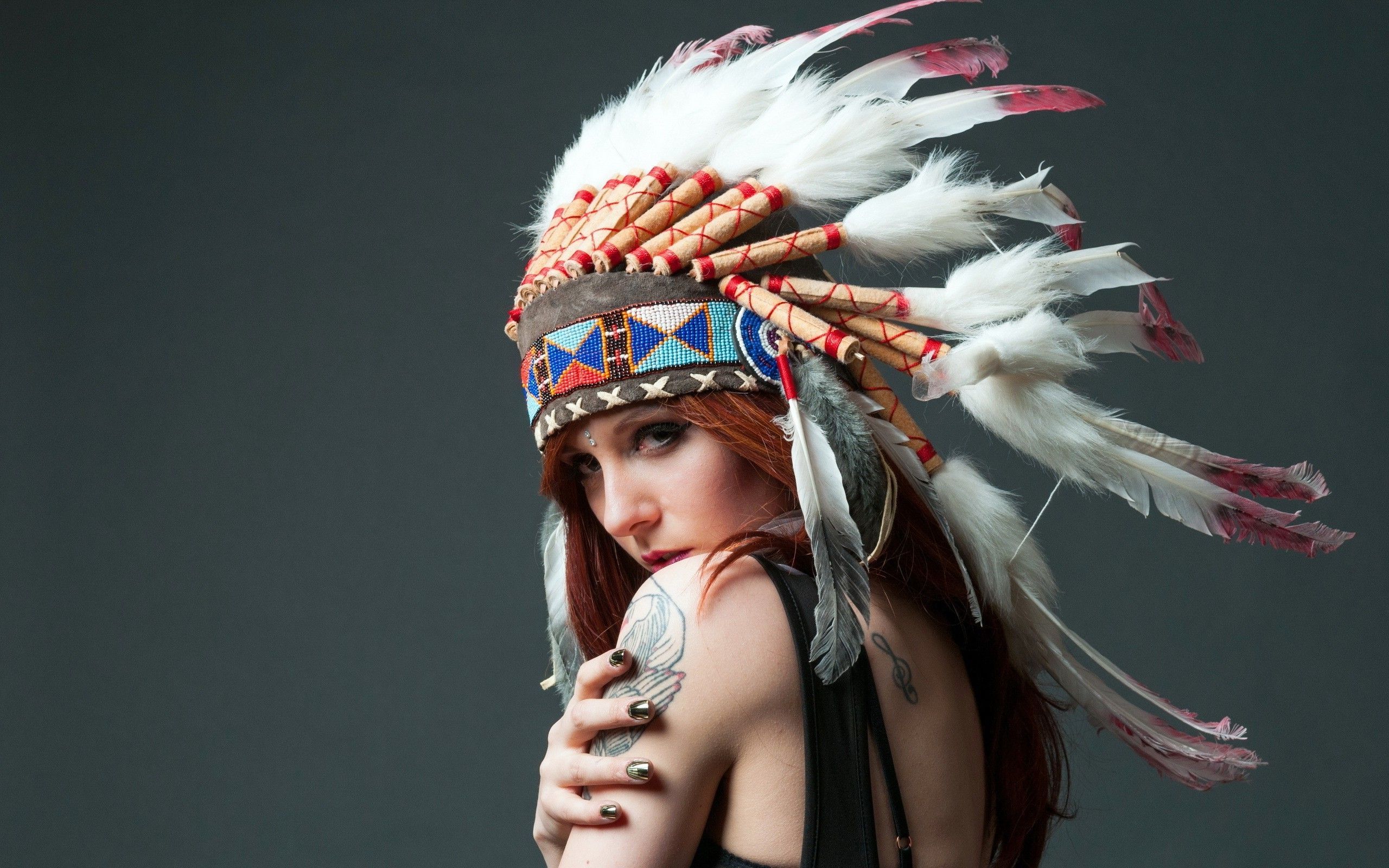 2560x1600 native americans women headdress, HD