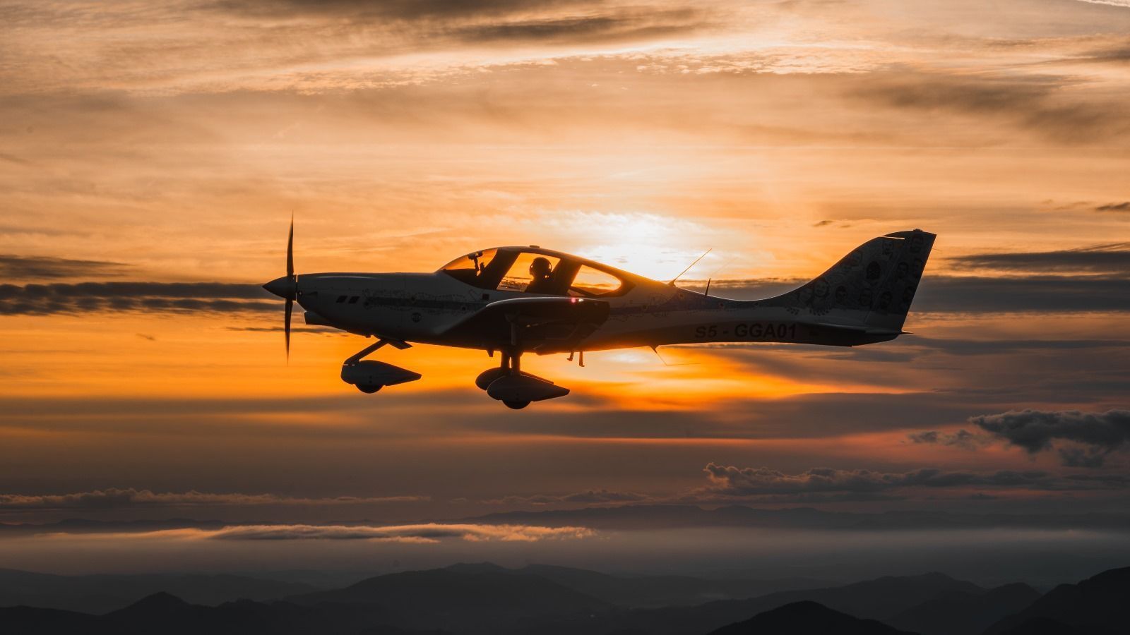1600x900 Innovative turbines, Turboprops